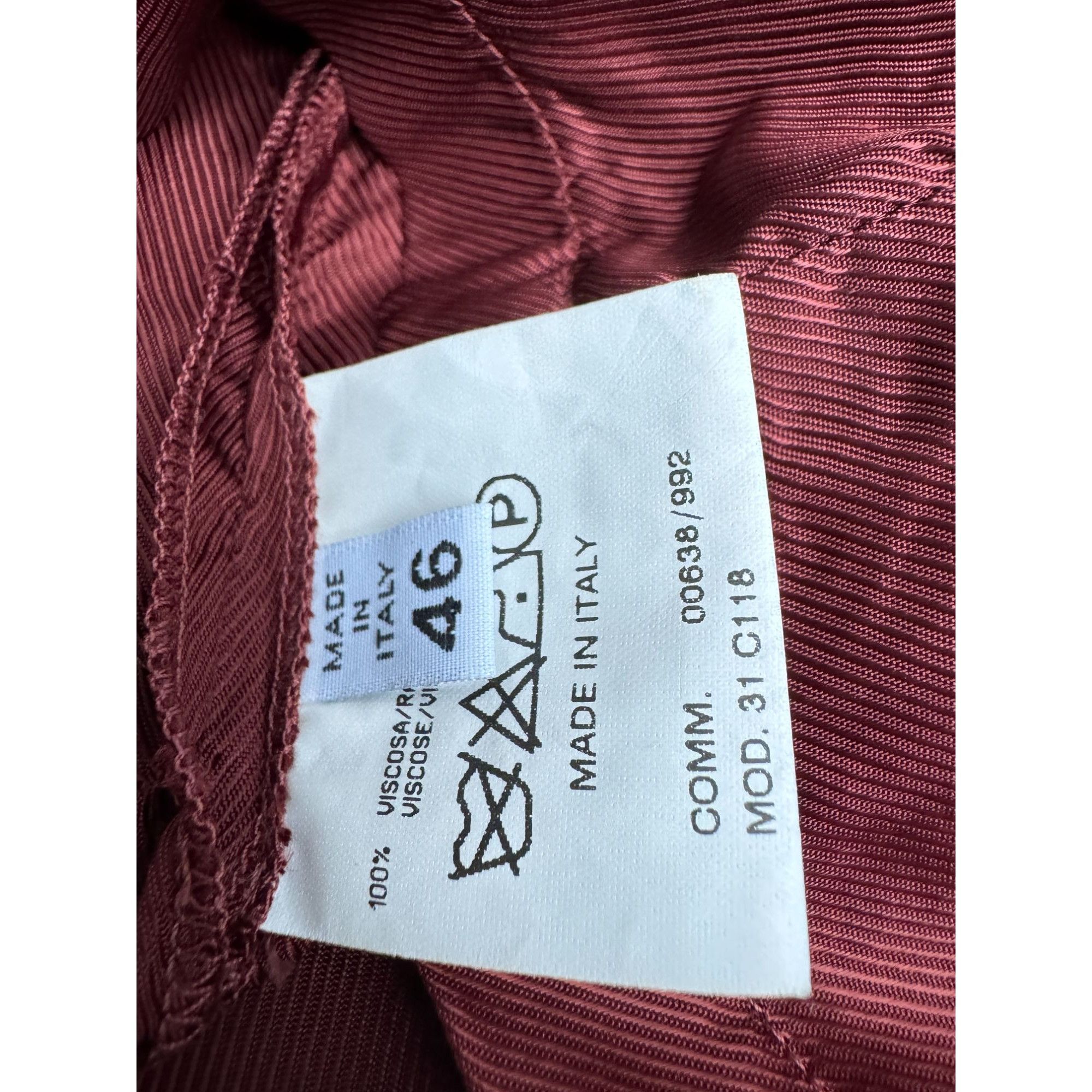 Maison Margiela FW 1999–2000 Burgundy Lining Top with Built-in Necklace Size L / US 10 / IT 46 - 6 Thumbnail