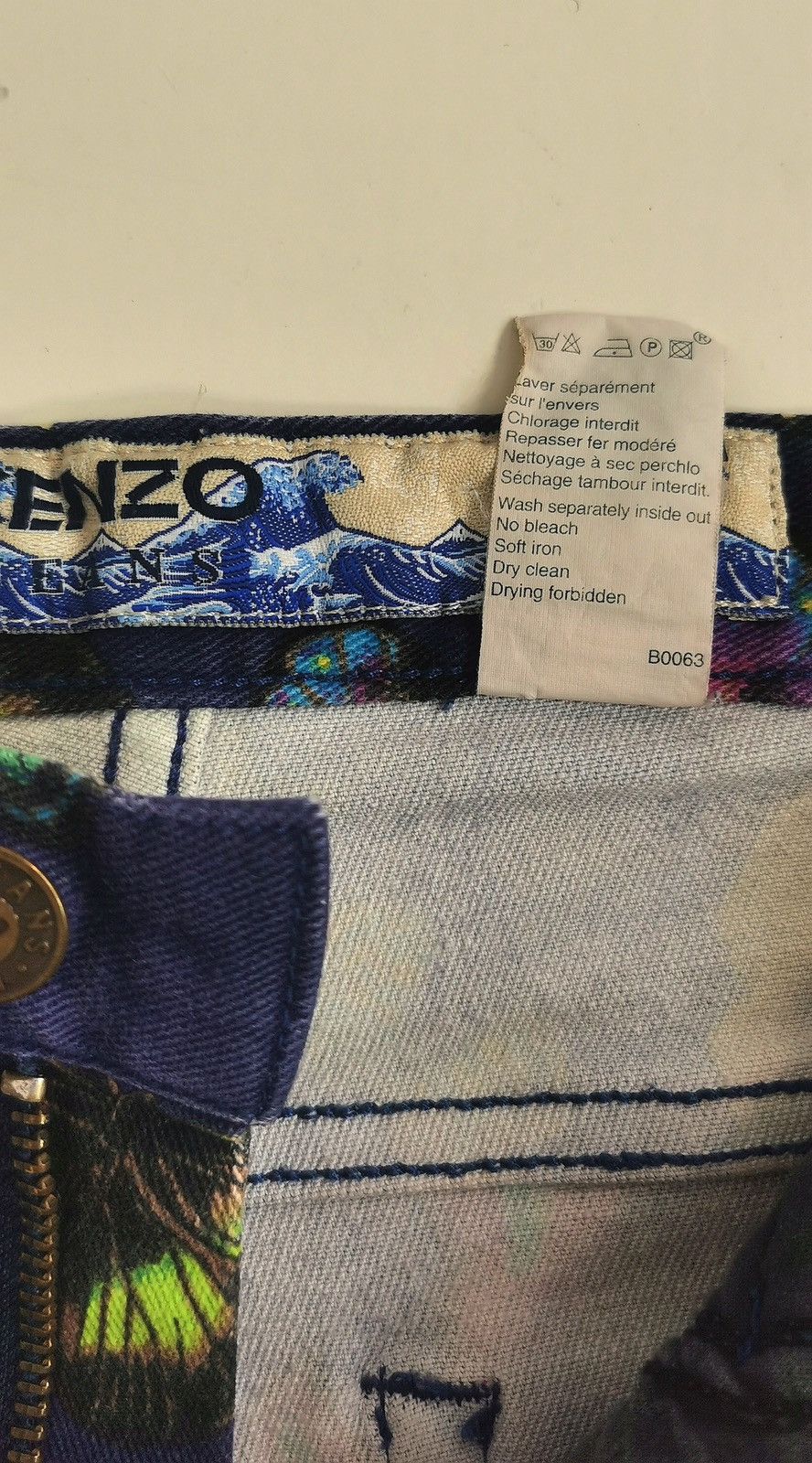 Kenzo Kenzo vintage butterfly jeans Size 28" / US 6 / IT 42 - 3 Thumbnail