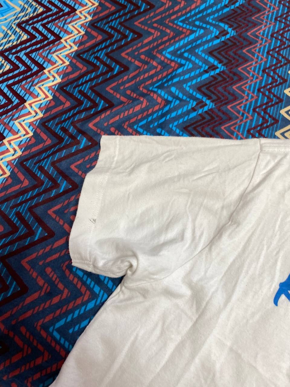 Uniqlo Streetwear T-Shirt Uniqlo x Keith Haring logo Y2K Vintage Size US L / EU 52-54 / 3 - 19 Thumbnail