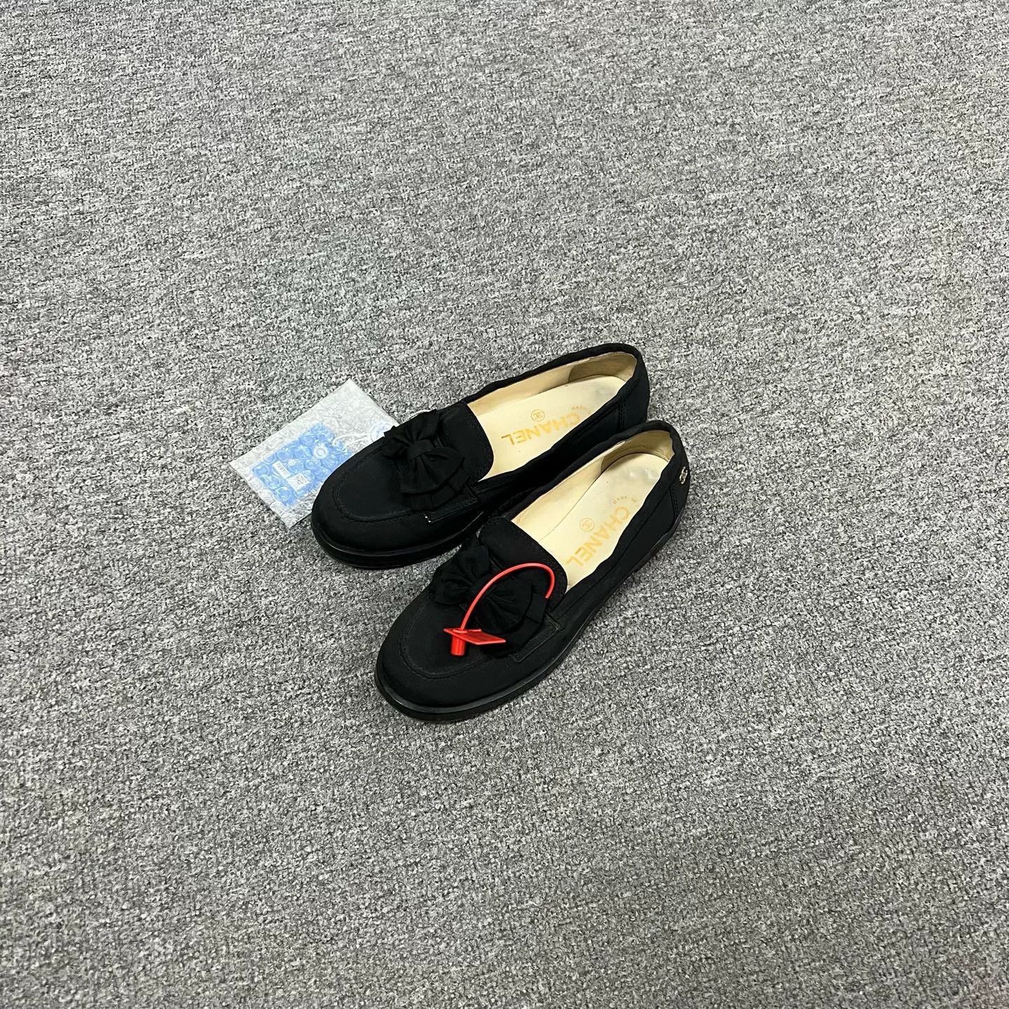 Chanel Chanel Bow Loafers Size US 5.5 / IT 35.5 - 1 Thumbnail