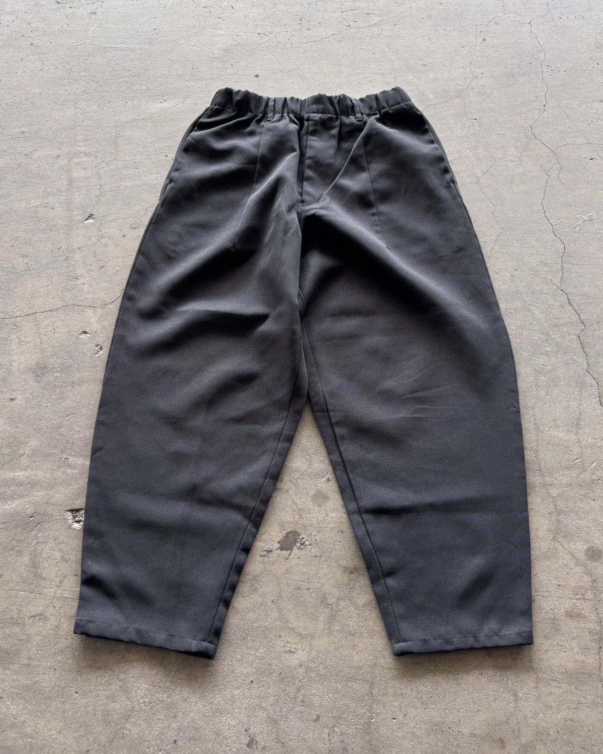 Yohji Yamamoto Yohji Yamamoto Style Black Barell Pants Size US 28 / EU 44 - 1 Thumbnail