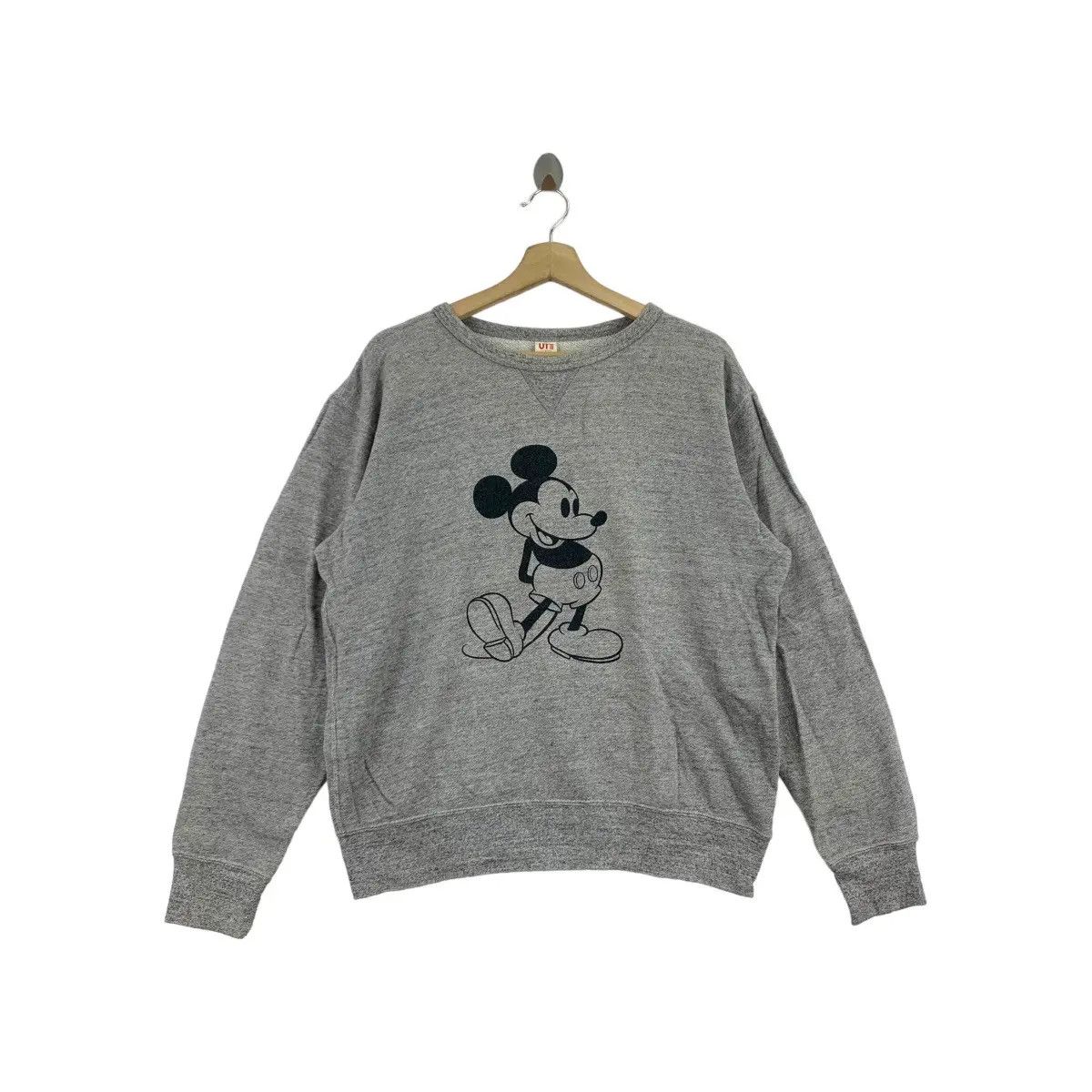 UNIQLO x DISNEY MICKEY MOUSE Iconic Standing Pose Sweatshirt