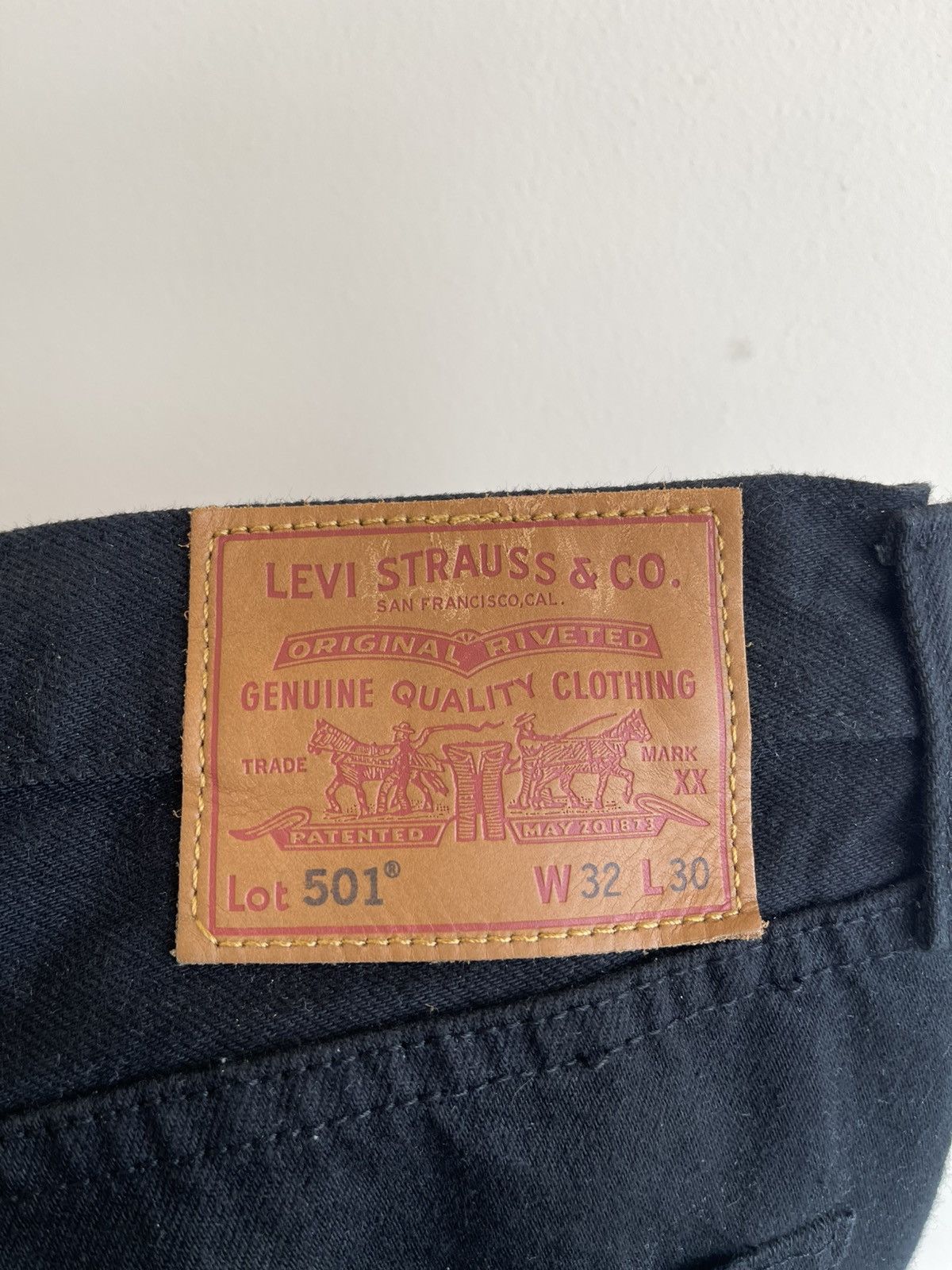 Levi's Premium 501 Straight Leg Regular Fit 5 Pocket Denim Jeans Size US 32 / EU 48 - 14 Thumbnail