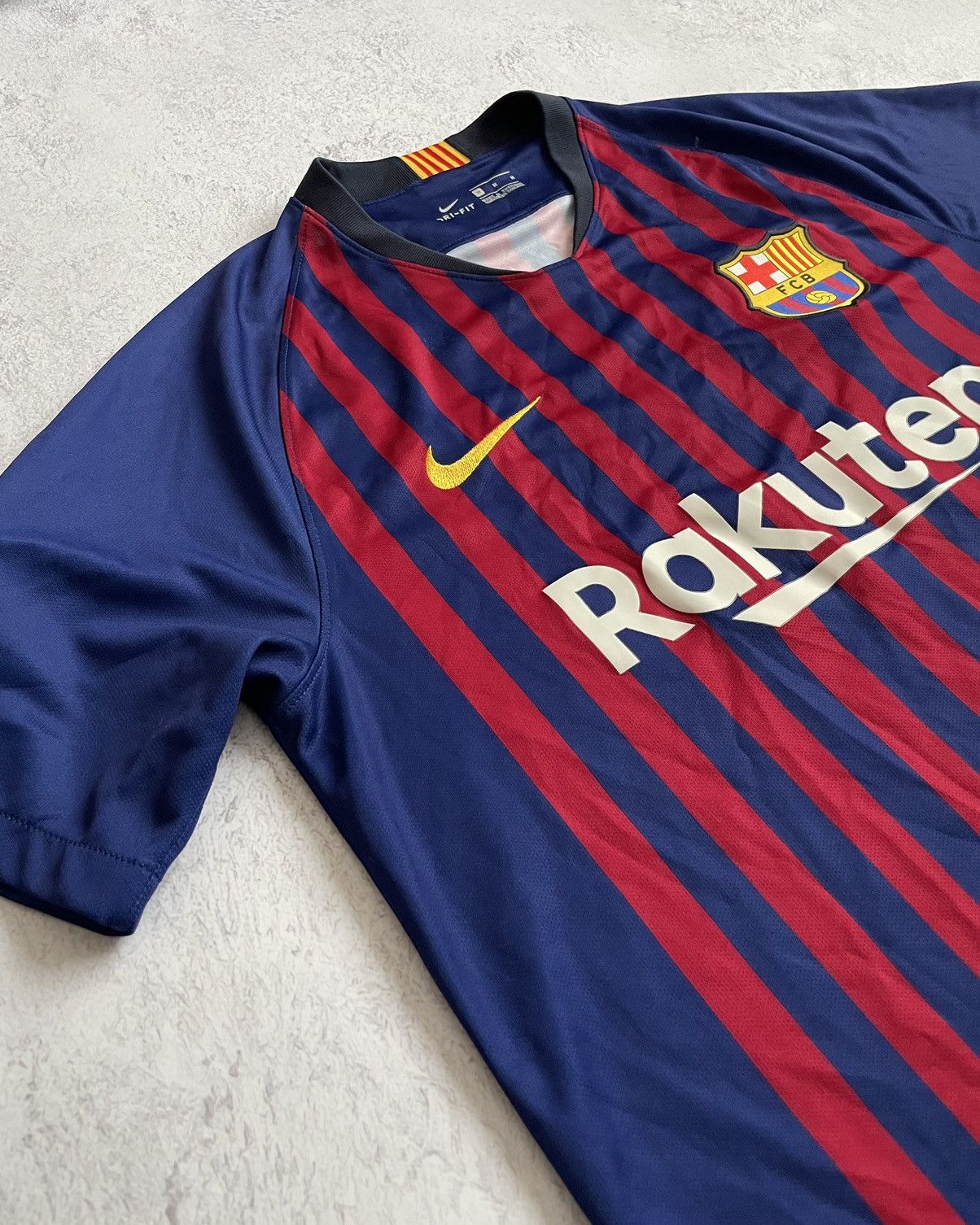 Nike Nike FC Barcelona 2018/2019 Home Football Jersey Kit Size US M / EU 48-50 / 2 - 3 Thumbnail