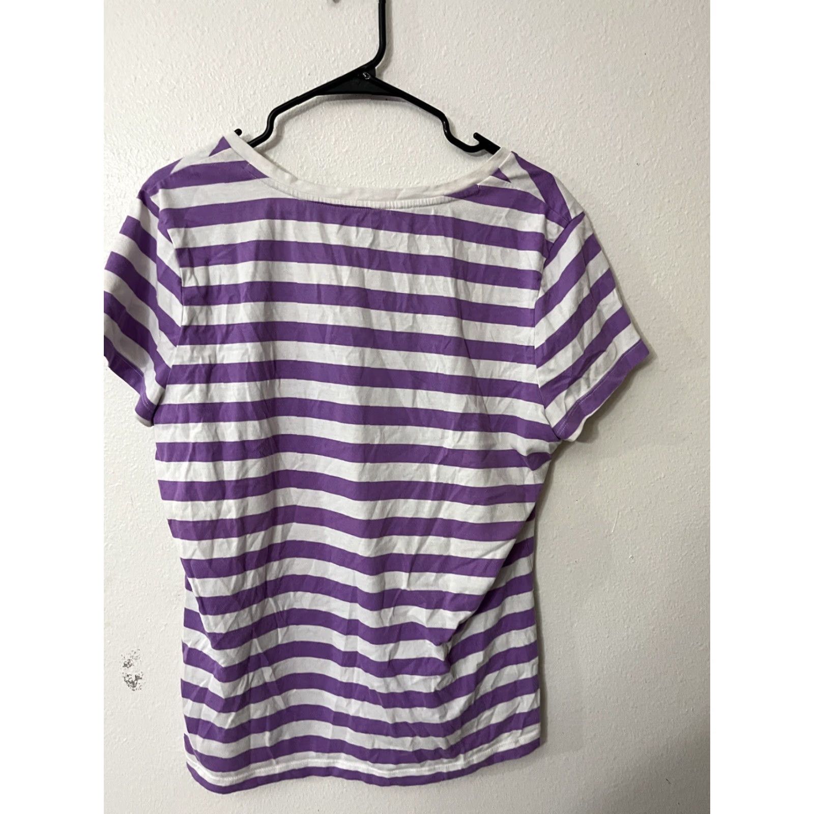 Tommy Hilfiger VINTAGE Tommy Hilfiger Women's T-Shirt XL V-Neck Striped Purple & White 80s Fashion Size XL / US 12-14 / IT 48-50 - 3 Thumbnail