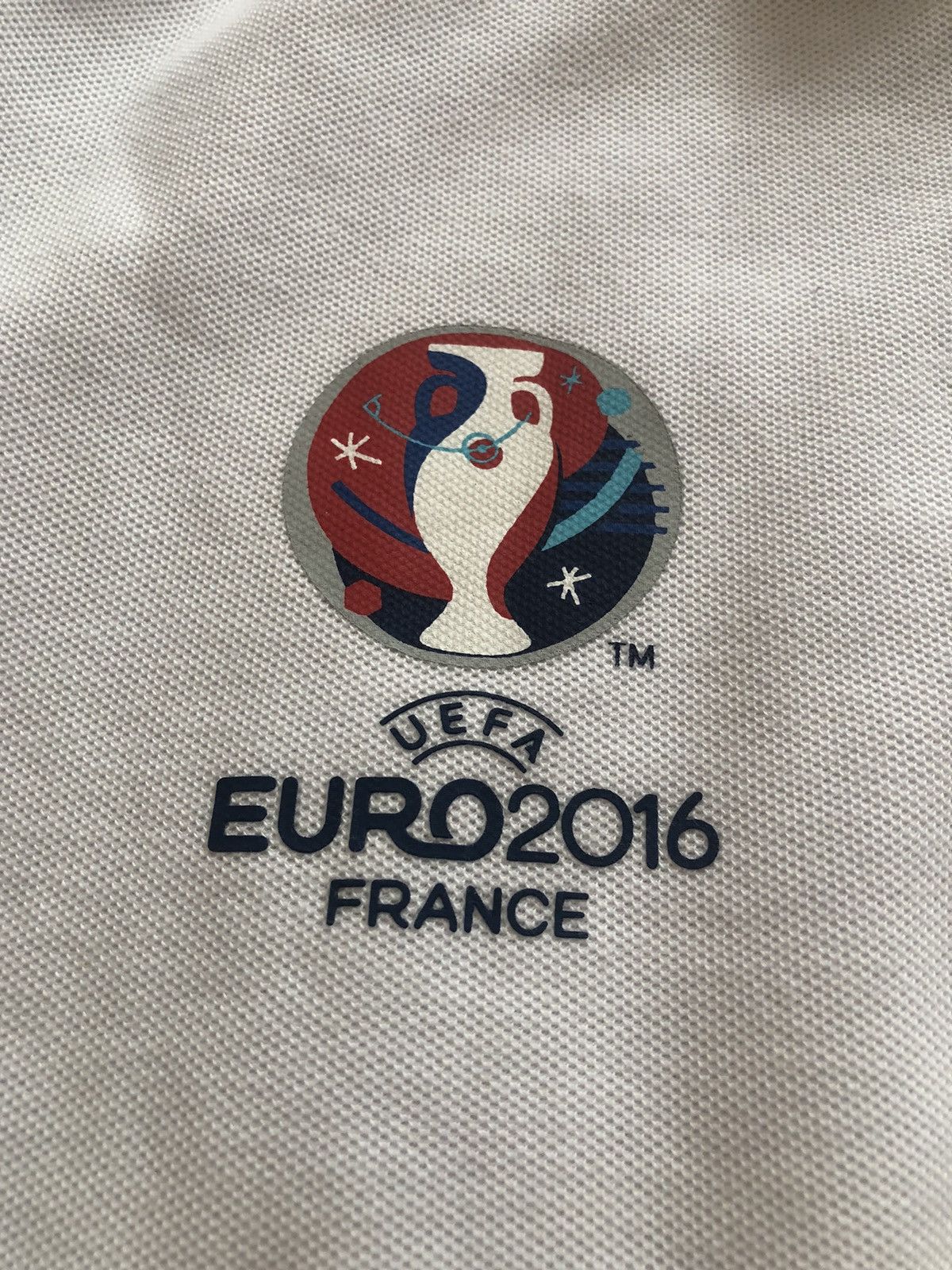 Vintage RARE UEFA EURO 2016 ENGLAND FOOTBALL SOCCER SHIRT JERSEY Size US S / EU 44-46 / 1 - 2 Thumbnail