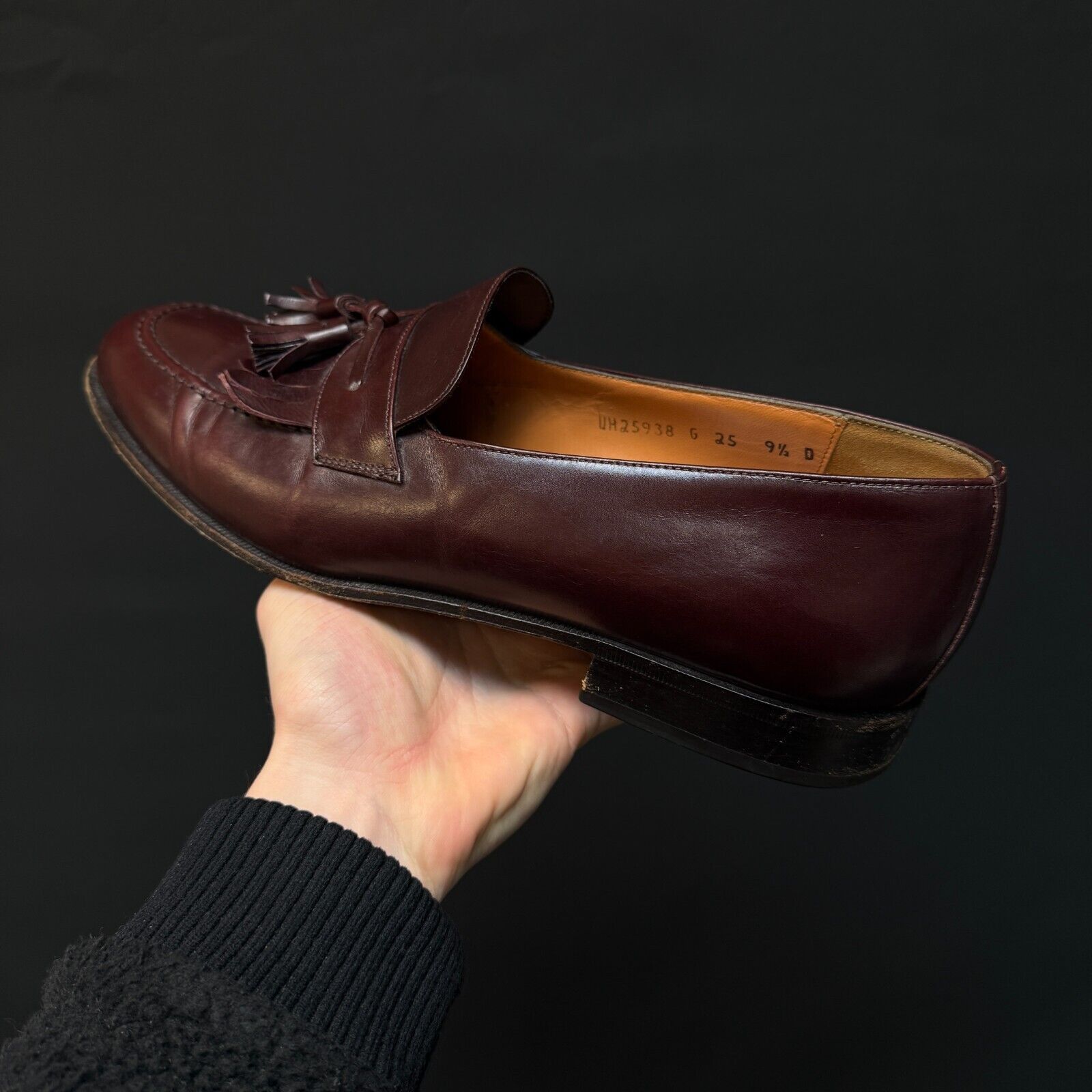 Salvatore Ferragamo Men's Salvatore Ferragamo burgundy Tasseled Loafers Size 9.5 Size US 9.5 / EU 42-43 - 9 Thumbnail