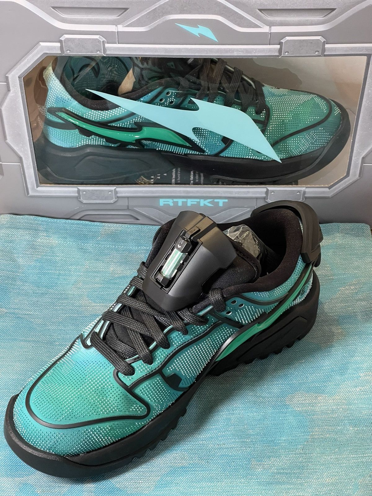 Nike RTFKT Neko Camo B Size US 8 / EU 41 - 2 Thumbnail