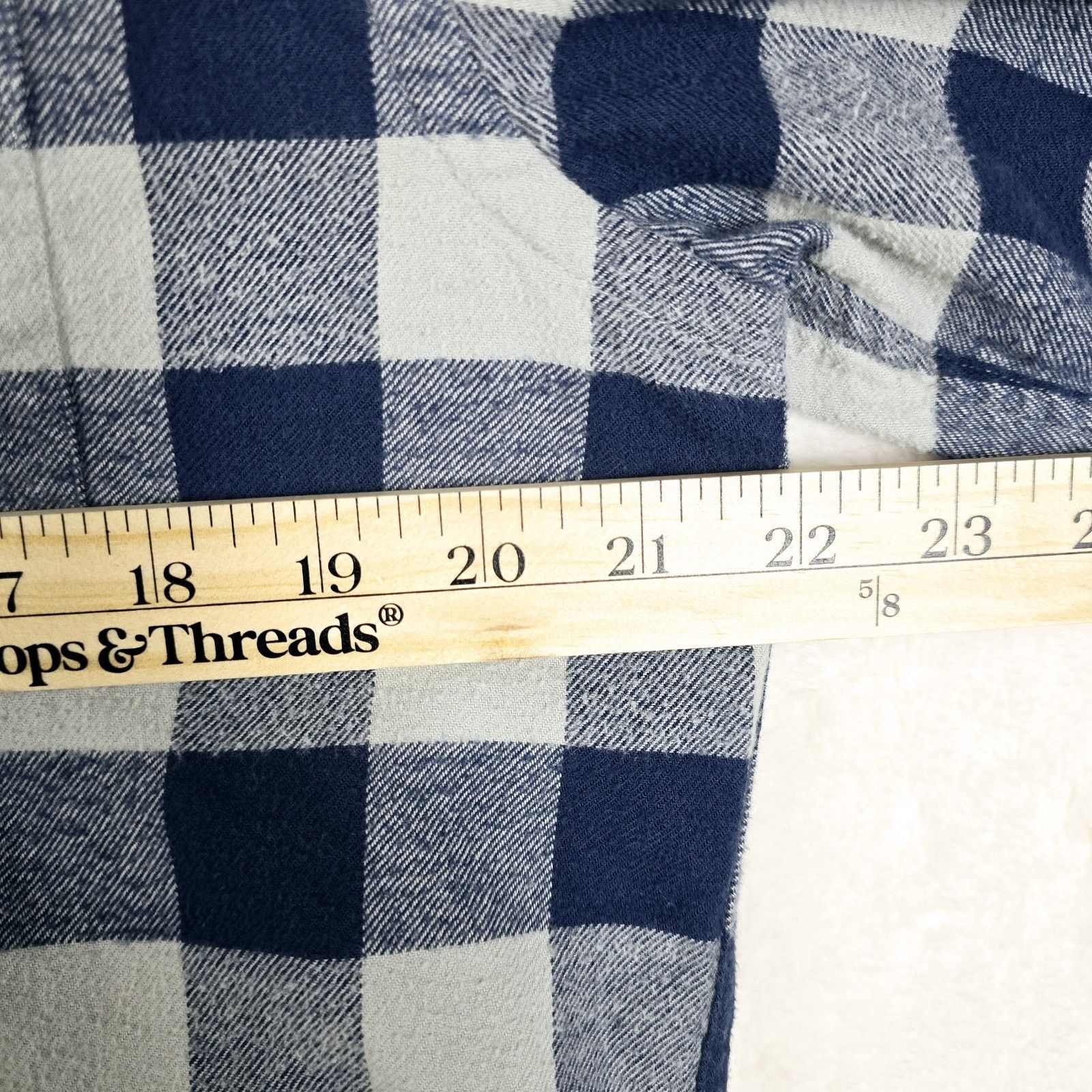 UNTUCKit UNTUCKit Shirt Large Blue Slim Fit Men’s Plaid Flannel Size US L / EU 52-54 / 3 - 9 Thumbnail
