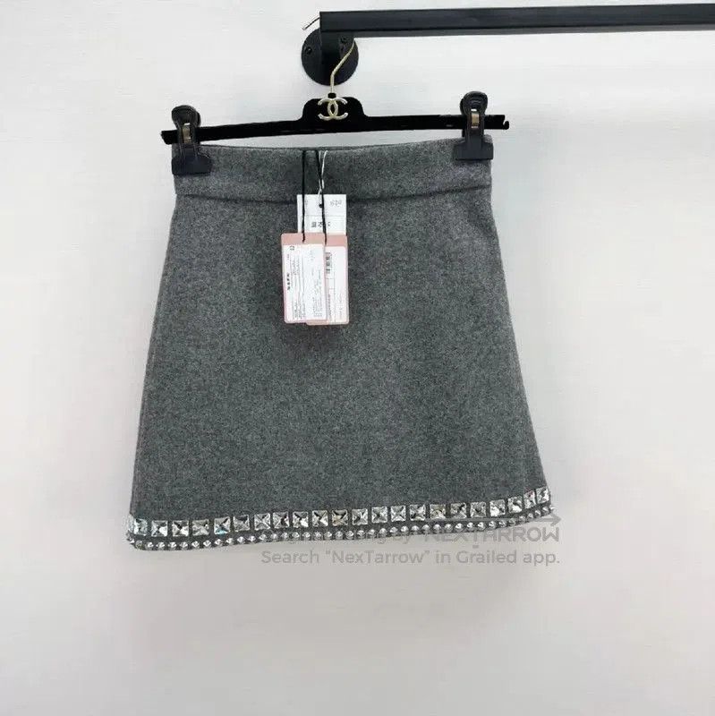 Miu Miu Miu Miu Gray Wool Winter Skirt for Women . Size 23" - 1 Thumbnail
