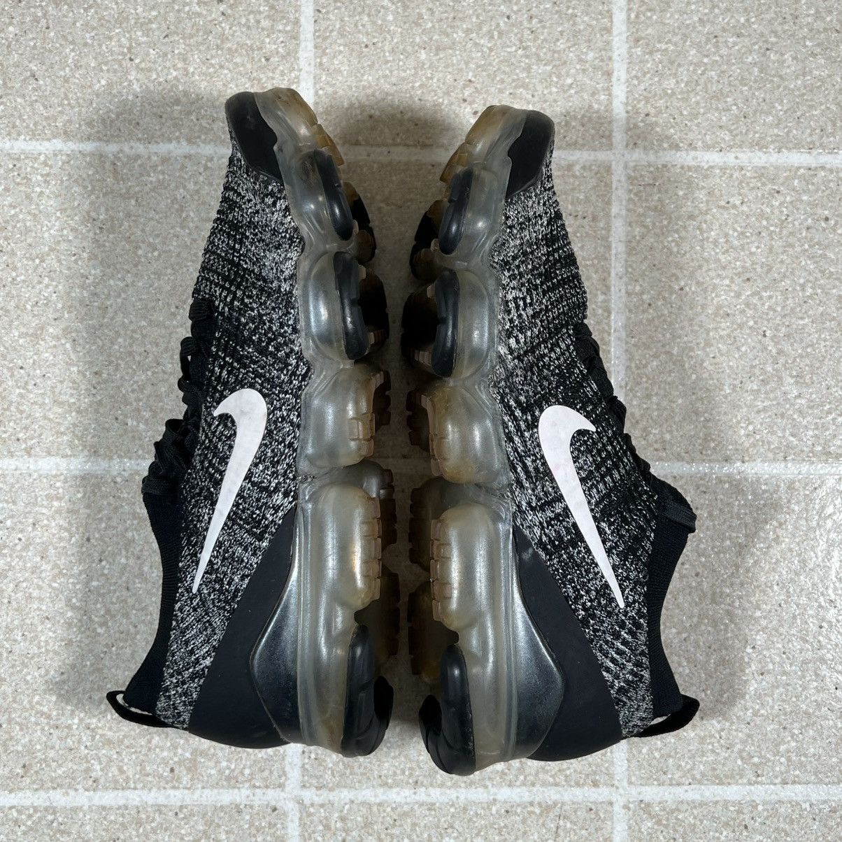 Nike Nike Air Vapormax Flyknit 3 Shoes 10.5 Black Oreo Sneakers Size US 10.5 / EU 43-44 - 7 Thumbnail