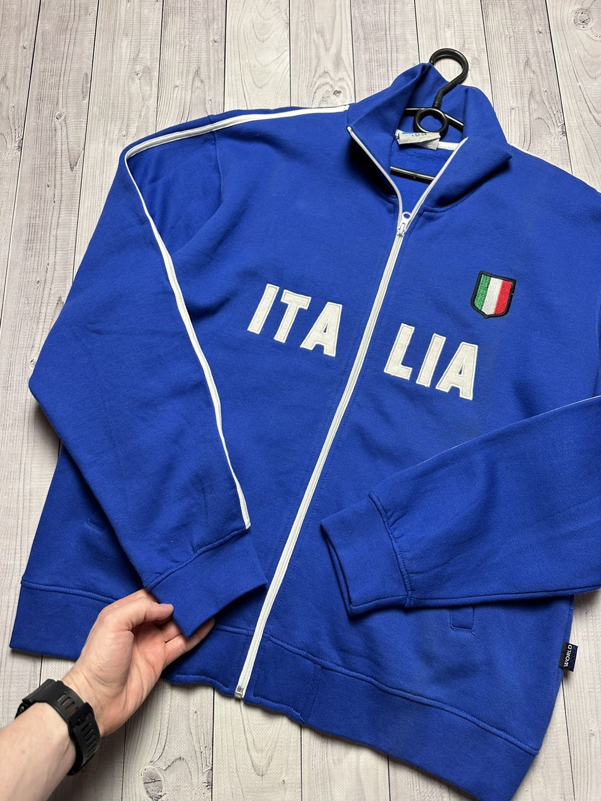 Vintage Vintage Italia soccer jacket size L big logo Size US L / EU 52-54 / 3 - 5 Thumbnail