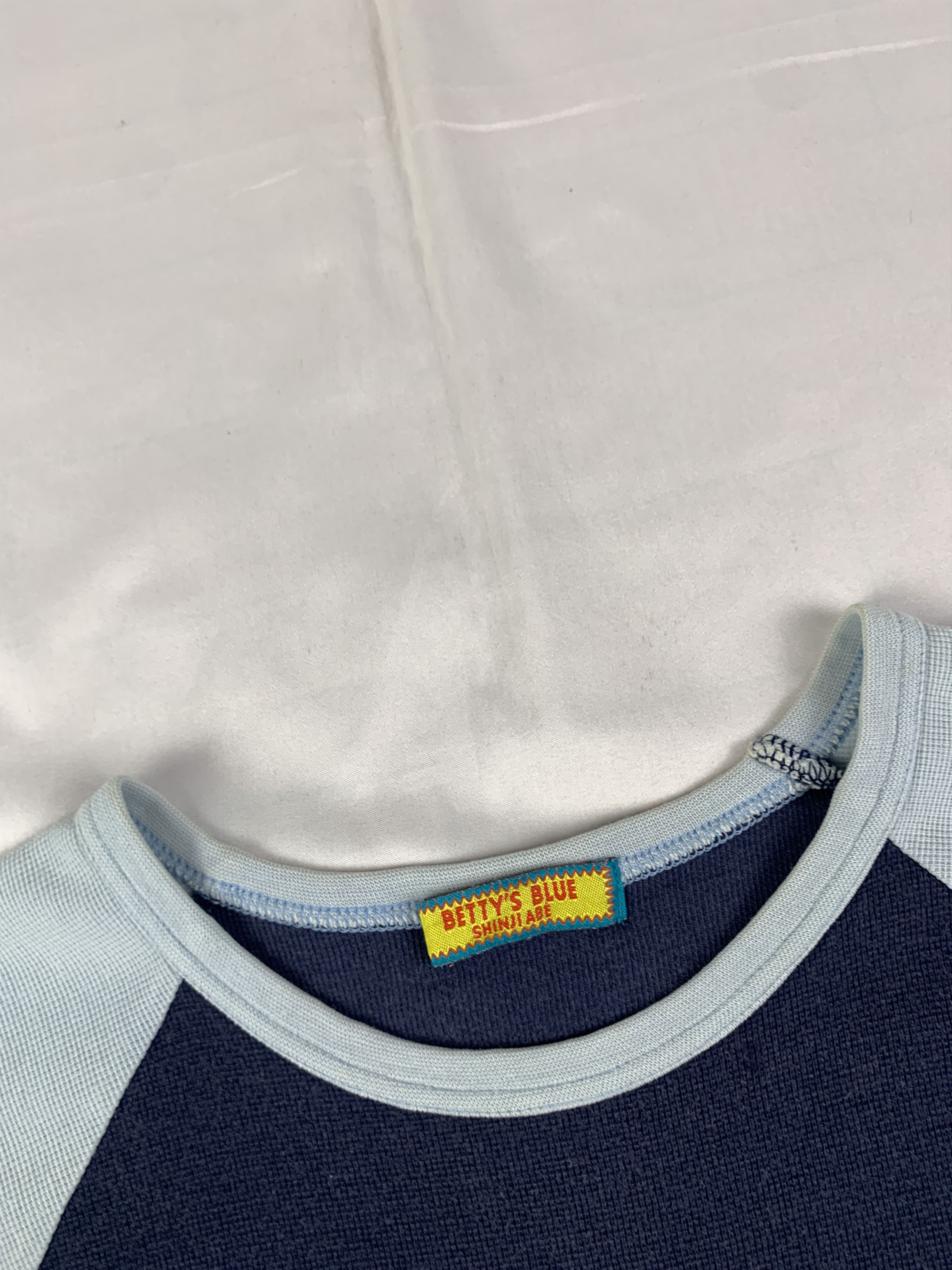 Japanese Brand 2000s Betty Blue Girl Graphic Tee (S) Size S / US 4 / IT 40 - 7 Thumbnail