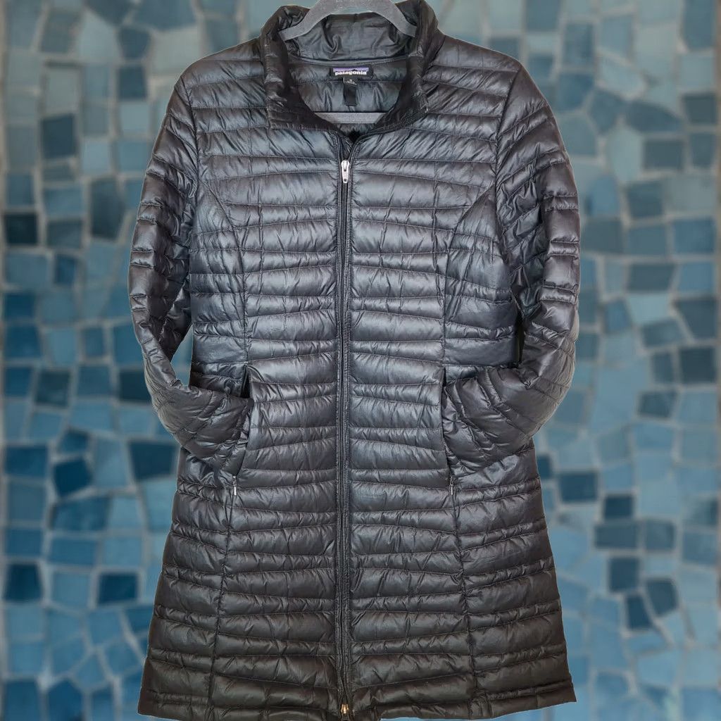Patagonia Patagonia Jacket Womens M Black Fiona Parka Long Lightweight Duck Down Women Size M / US 6-8 / IT 42-44 - 1 Thumbnail