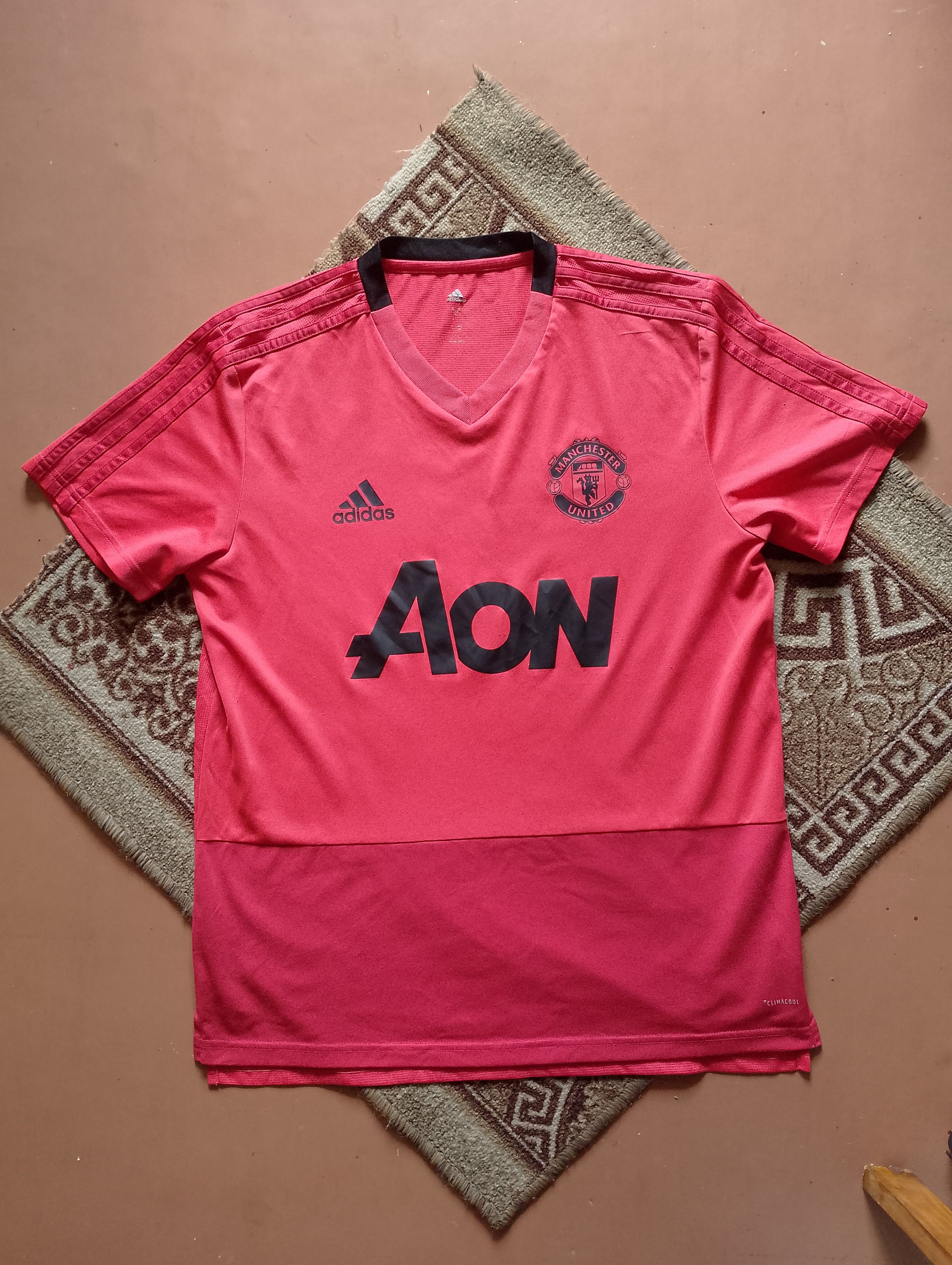 Other Football jersey Manchester United Size US M / EU 48-50 / 2 - 1 Thumbnail