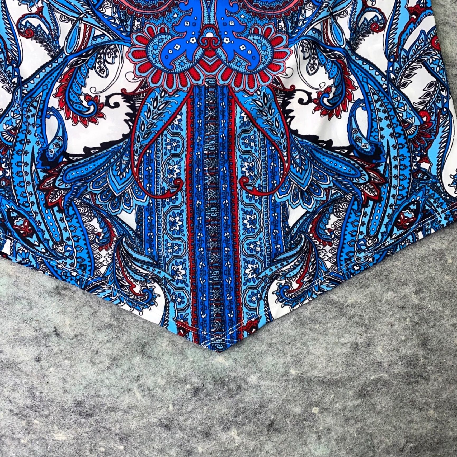 Vintage VINTAGE INC International Concepts Shirt XS Blue Sleeveless Neck Accent Stretch Paisley Blouse Womens Size XS / US 0-2 / IT 36-38 - 6 Thumbnail