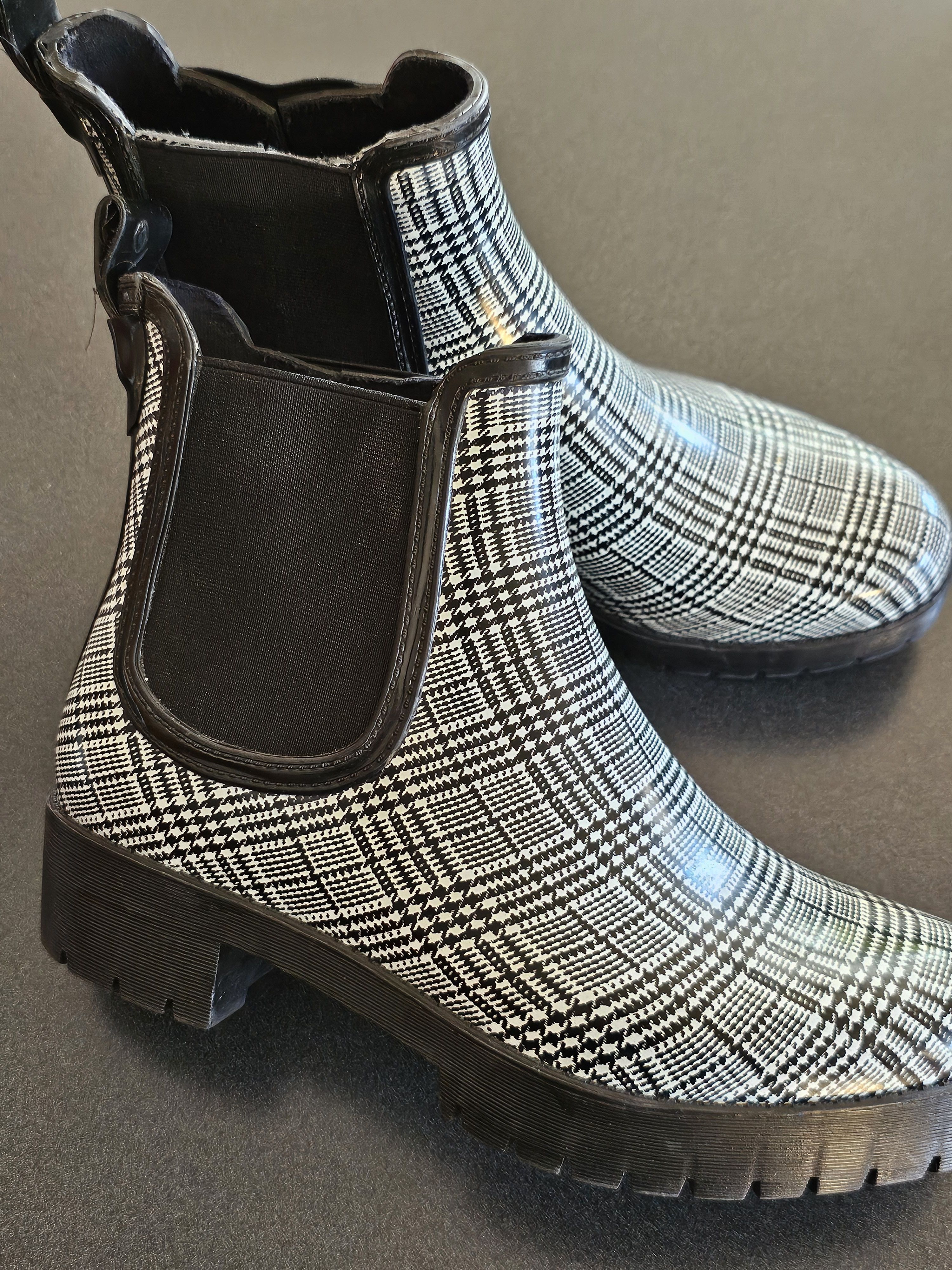 Jeffrey Campbell Cloudy Chelsea Size US 8 / IT 38 - 2 Thumbnail