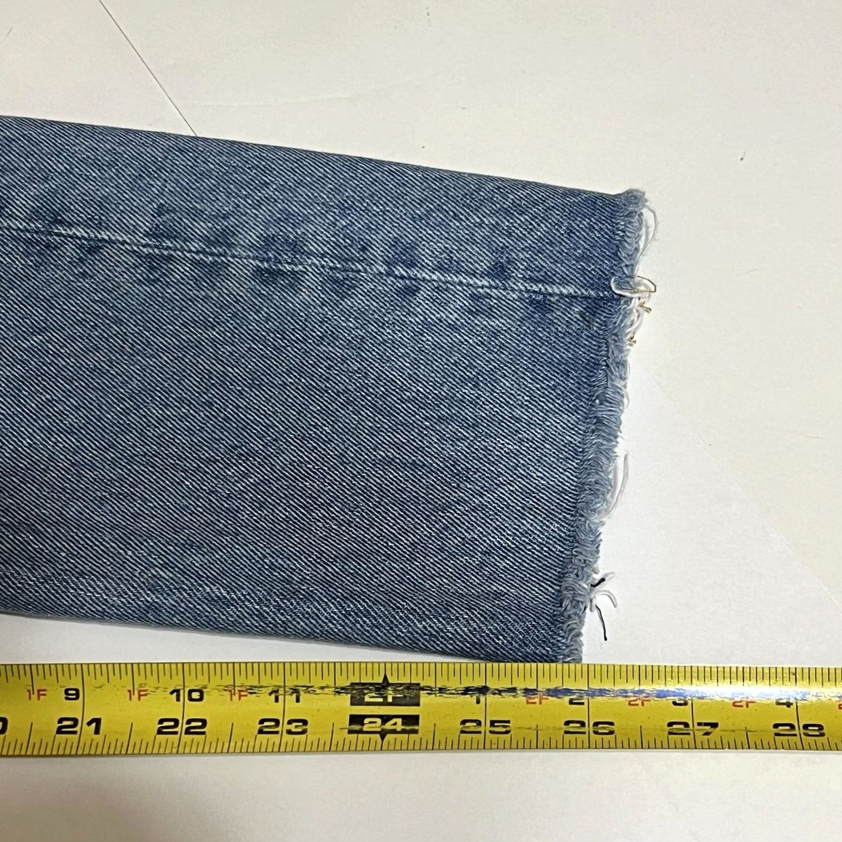 Levi's Levi's 501 Jeans Women Slim 26x26 Button Fly Distressed Cut Off 5-Pocket Denim Blue Size 26" / US 2 / IT 38 - 6 Thumbnail