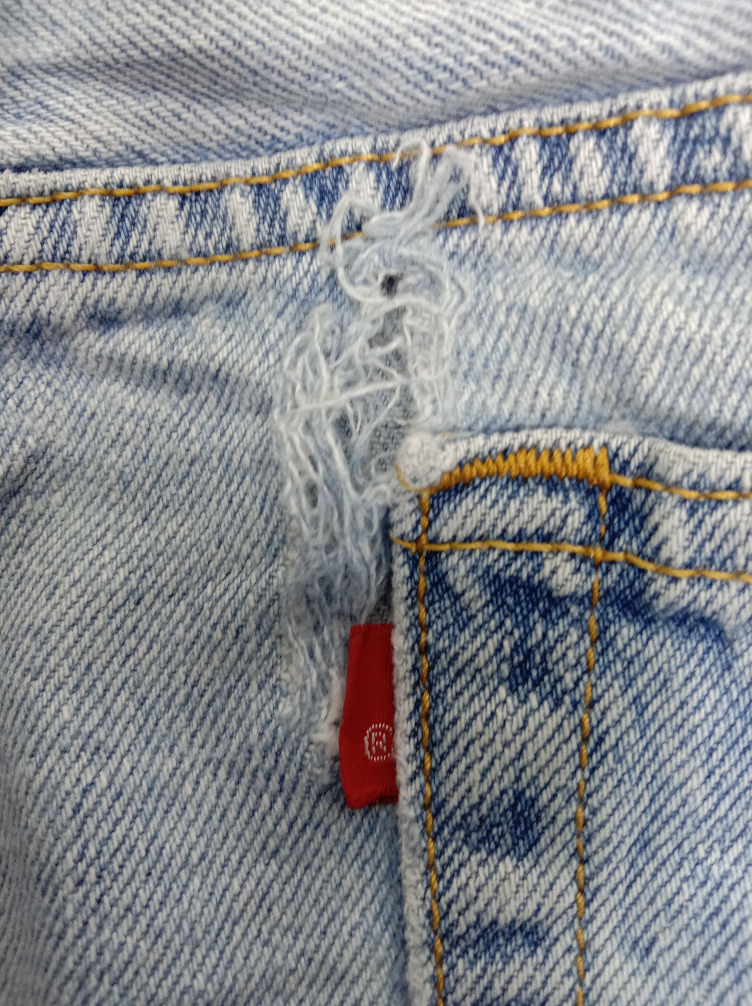 Levi's Vintage Levi's 560 Jeans Light Wash Comfort Fit Denim Size US 38 / EU 54 - 13 Thumbnail