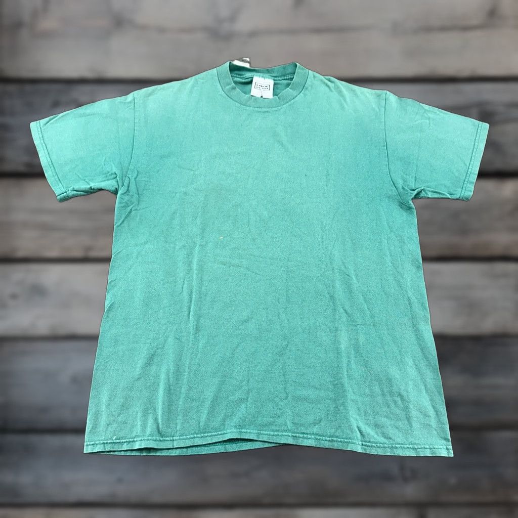 Vintage **VINTAGE NICE MAN MEN'S GREEN SHORT SLEEVE COTTON SHIRT 90S** User: VINTAGE NICE MAN MEN'S GREEN SHORT SLEEVE COTTON SHIRT 90S Size US L / EU 52-54 / 3 - 1 Thumbnail