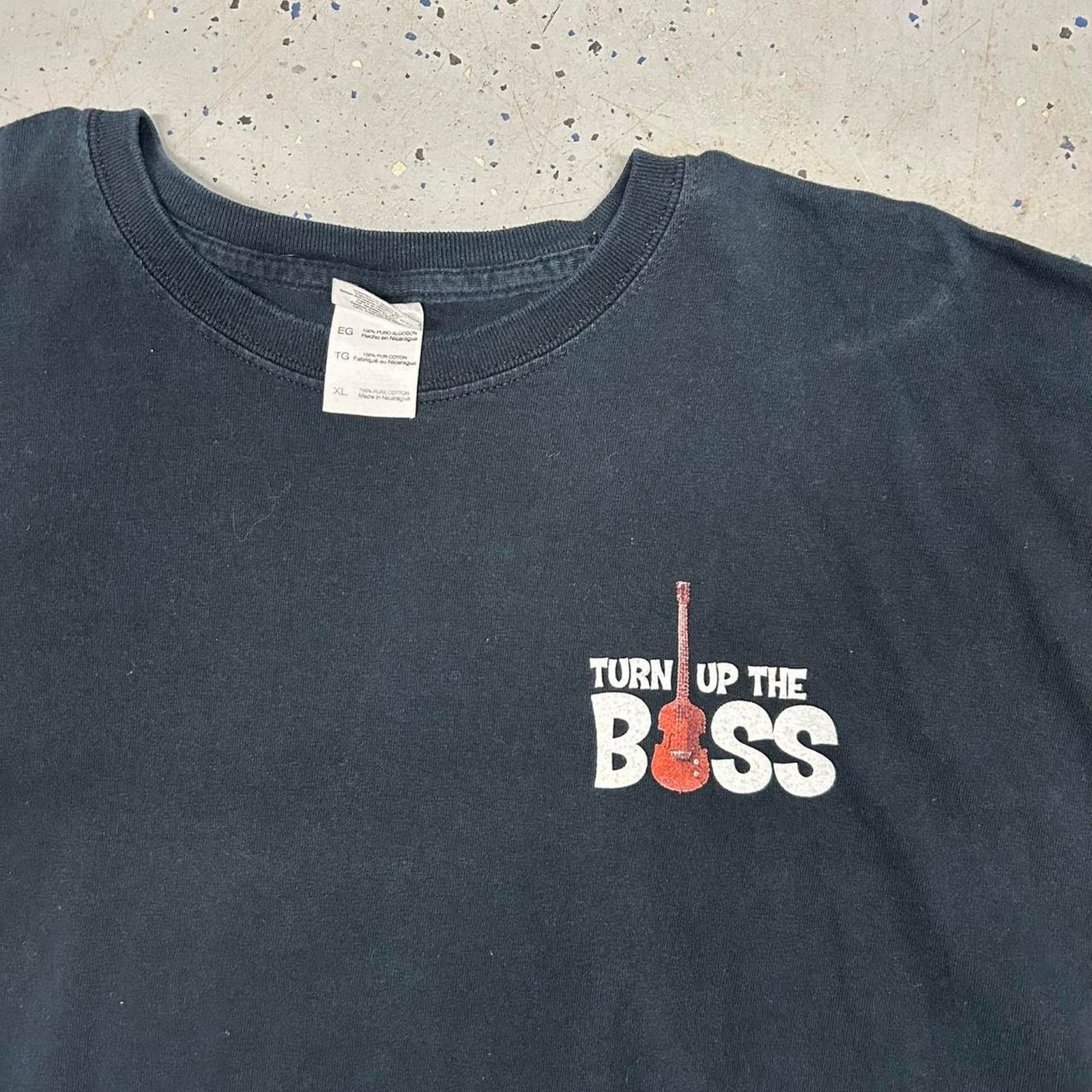 Gildan Y2K "Turn Up The Bass" bass guitar graphic tee Size US XL / EU 56 / 4 - 4 Thumbnail