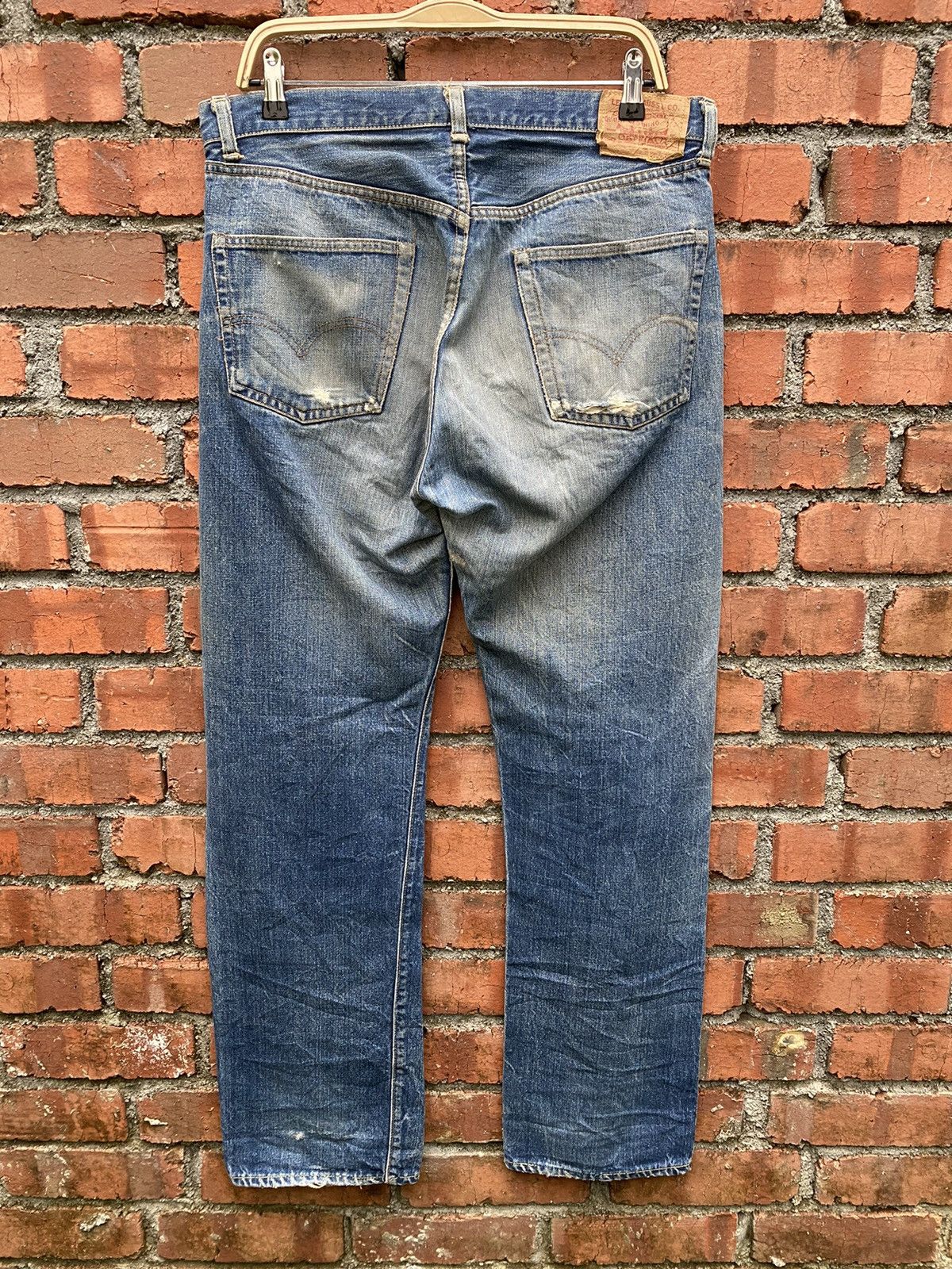 Levi's × Levi's Vintage Clothing × Vintage W35x32 vintage 60s levi's 501 repaired redline denime Size US 35 - 2 Thumbnail