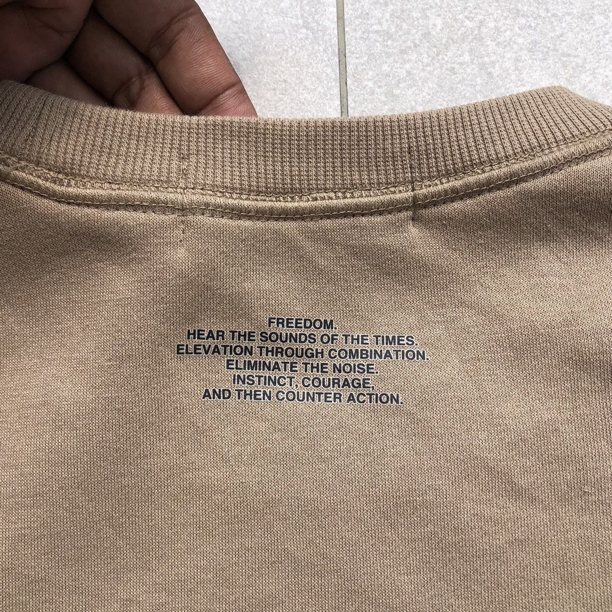 Undercover Undercover x Gu Flower Graphic Sweatshirts Brown Men’s Size US XXL / EU 58 / 5 - 11 Thumbnail