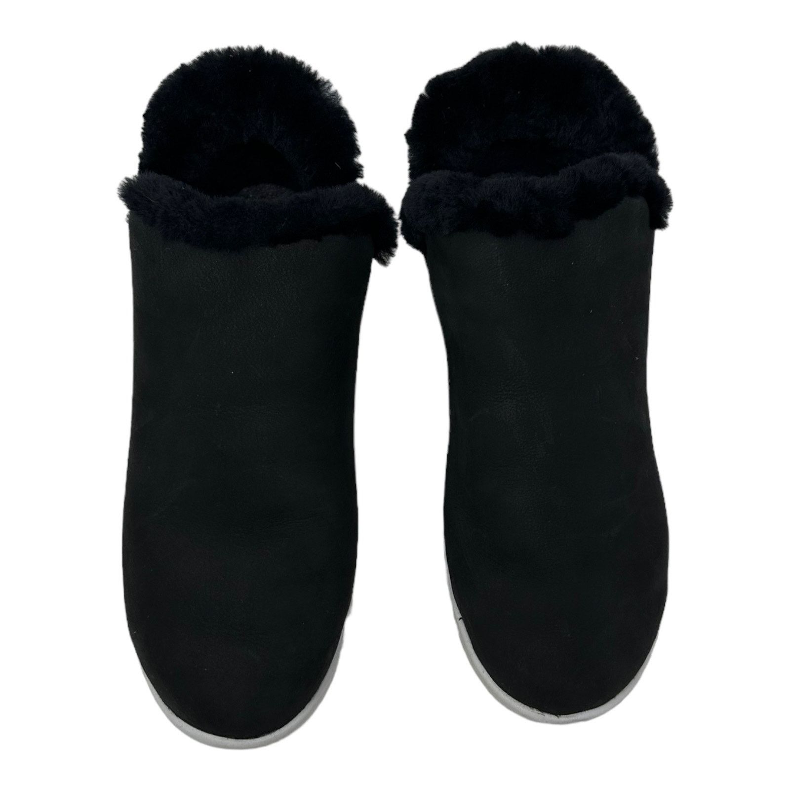 Olukai Olukai Malua Hulu Black Leather Slip-On Sneaker size 7.5 Size US 7.5 / IT 37.5 - 8 Thumbnail
