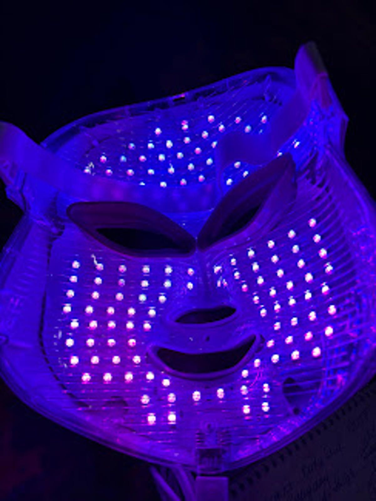 Other LED Beauty Mask for Facial Skin Treatment NIB $599 MSRP Size ONE SIZE - 6 Thumbnail