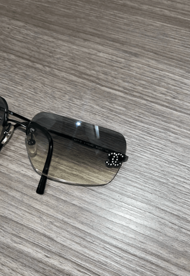 Chanel Chanel Sunglasses 4017-D Rhinestone Logo Rimless Vintage Size ONE SIZE - 3 Thumbnail