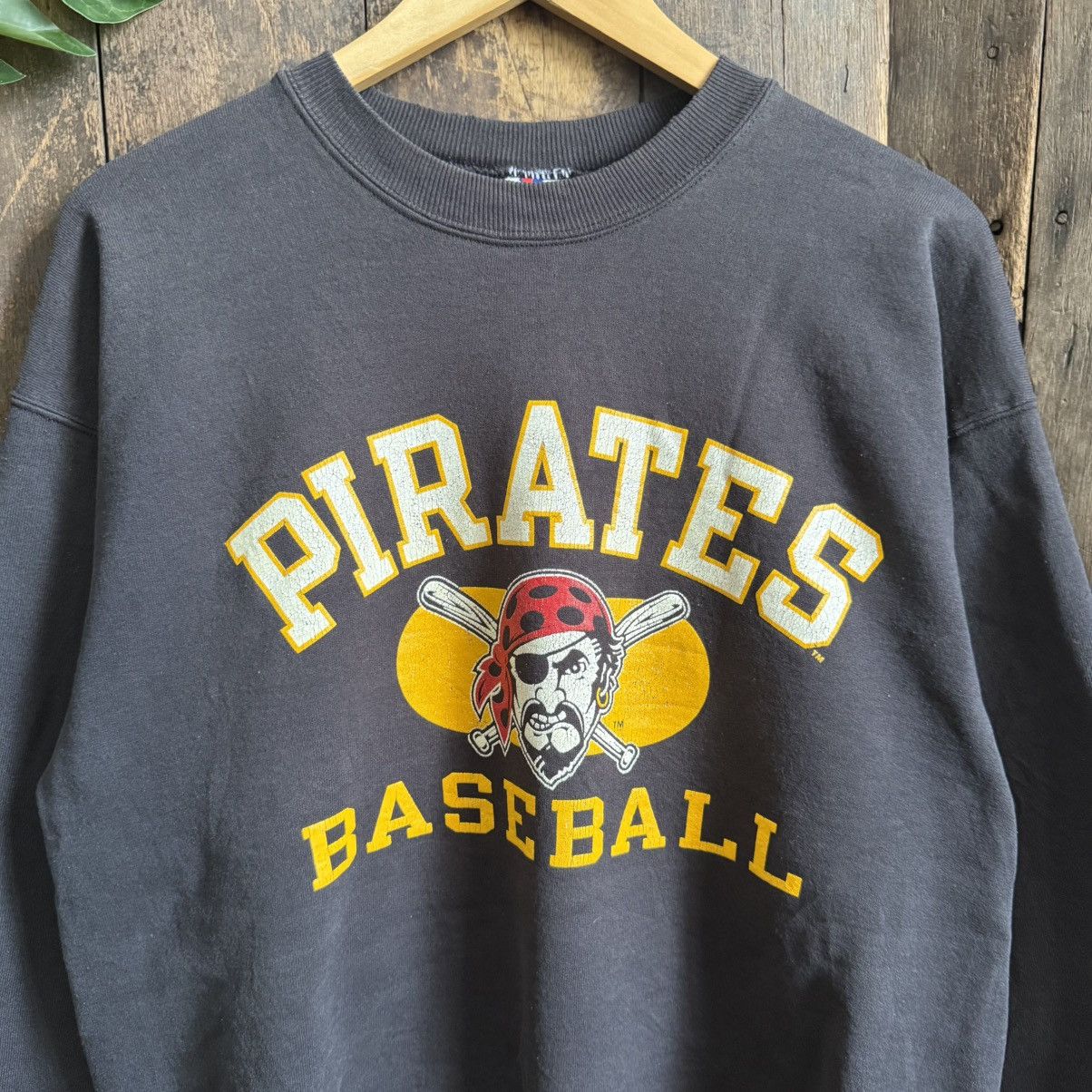 Champion Vintage Champion Pirate Baseball Sweatshirt Size US L / EU 52-54 / 3 - 2 Thumbnail