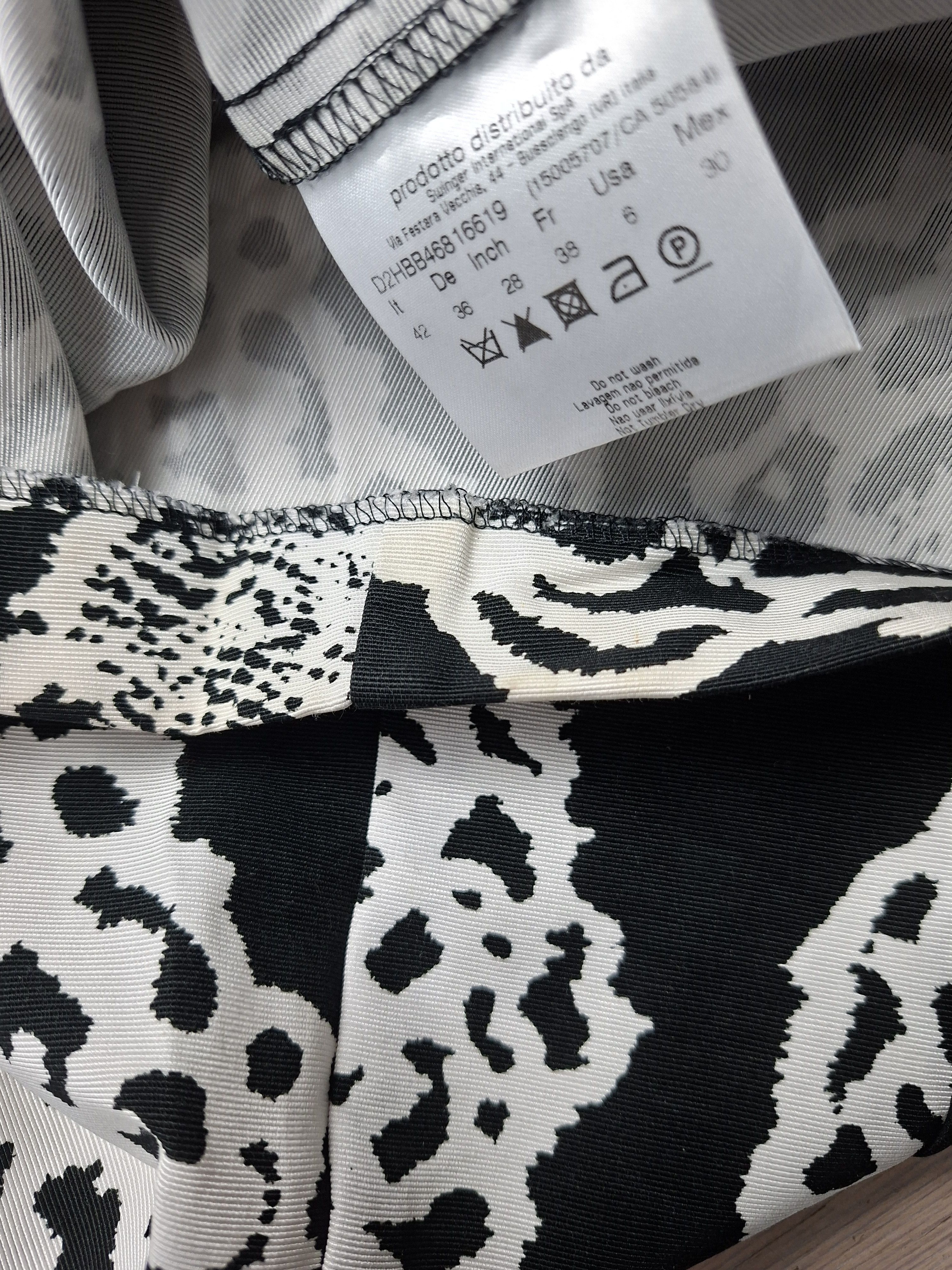 Versace Jeans Couture Vintage VJC Versace Floral Mini Dress Black White Size S / US 4 / IT 40 - 10 Thumbnail
