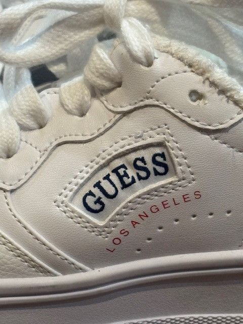 Guess GUESS Sybella Low Top Round Tow Sneakers in White Size US 8 / IT 38 - 7 Thumbnail