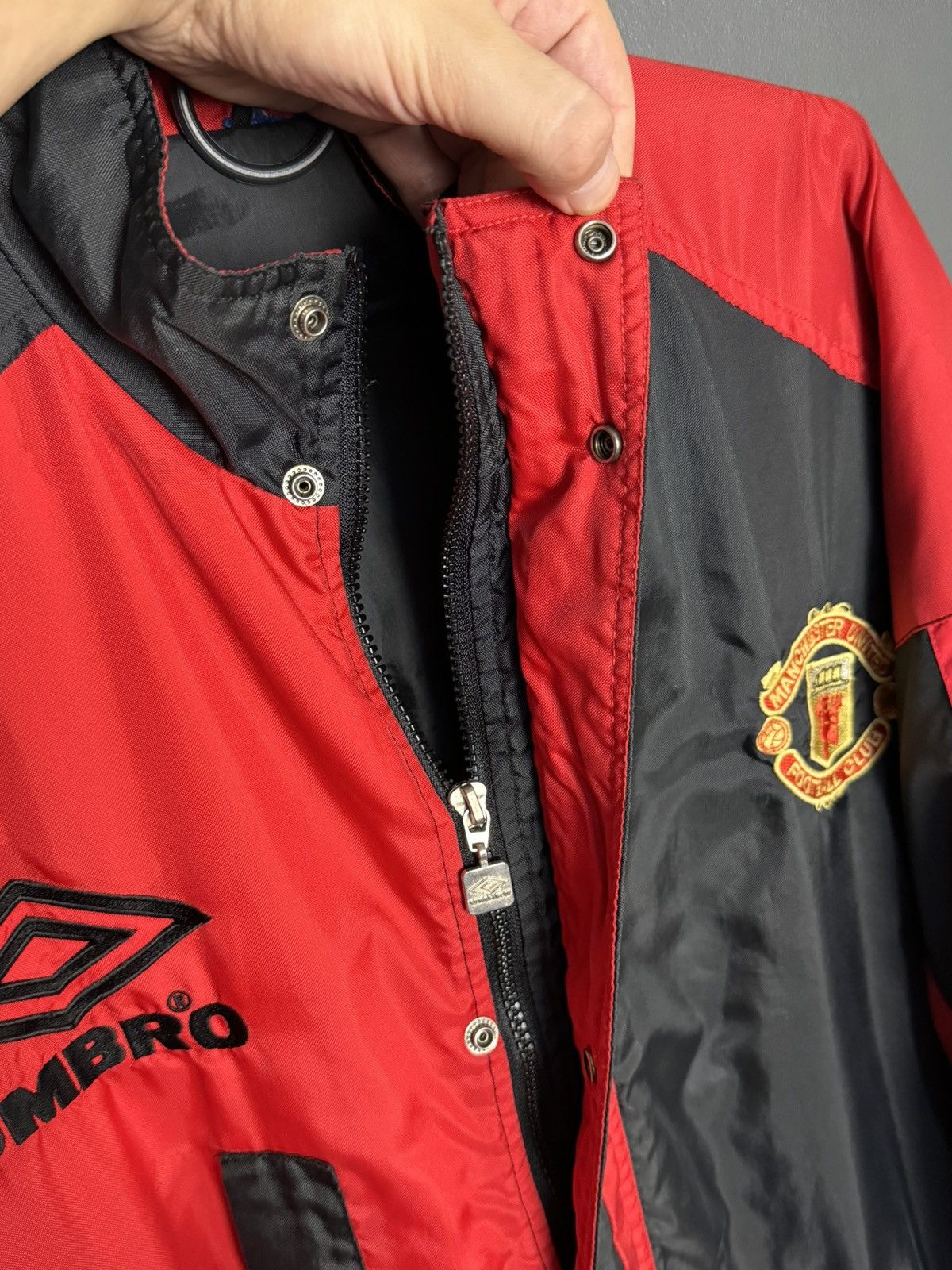 Umbro Vintage Manchester United 1990’s Training Football Jacket Size US XL / EU 56 / 4 - 7 Thumbnail