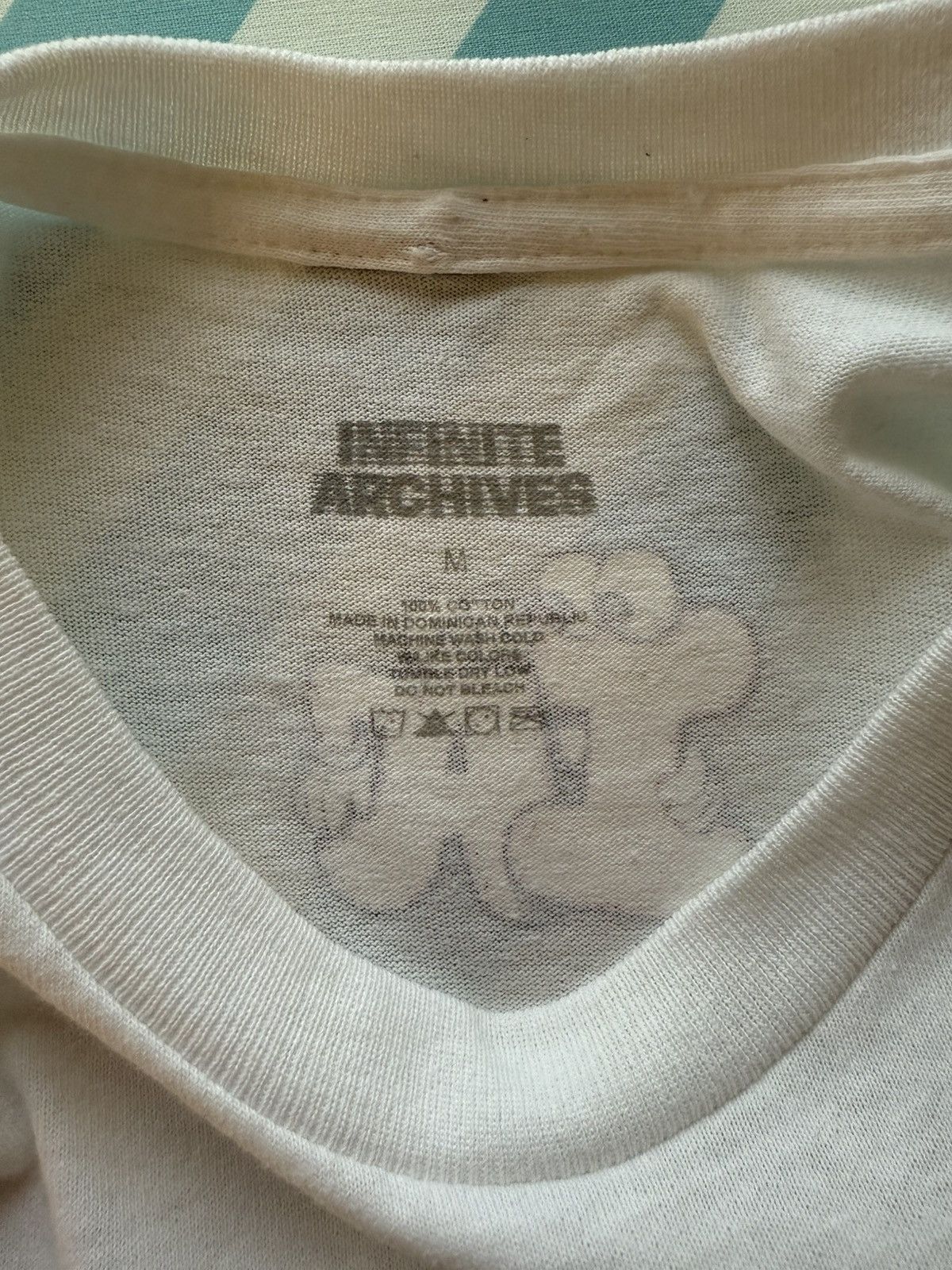 Kaws KAWS x Infinite Archives “REBUILD” Tee – Medium – White Size US M / EU 48-50 / 2 - 3 Thumbnail