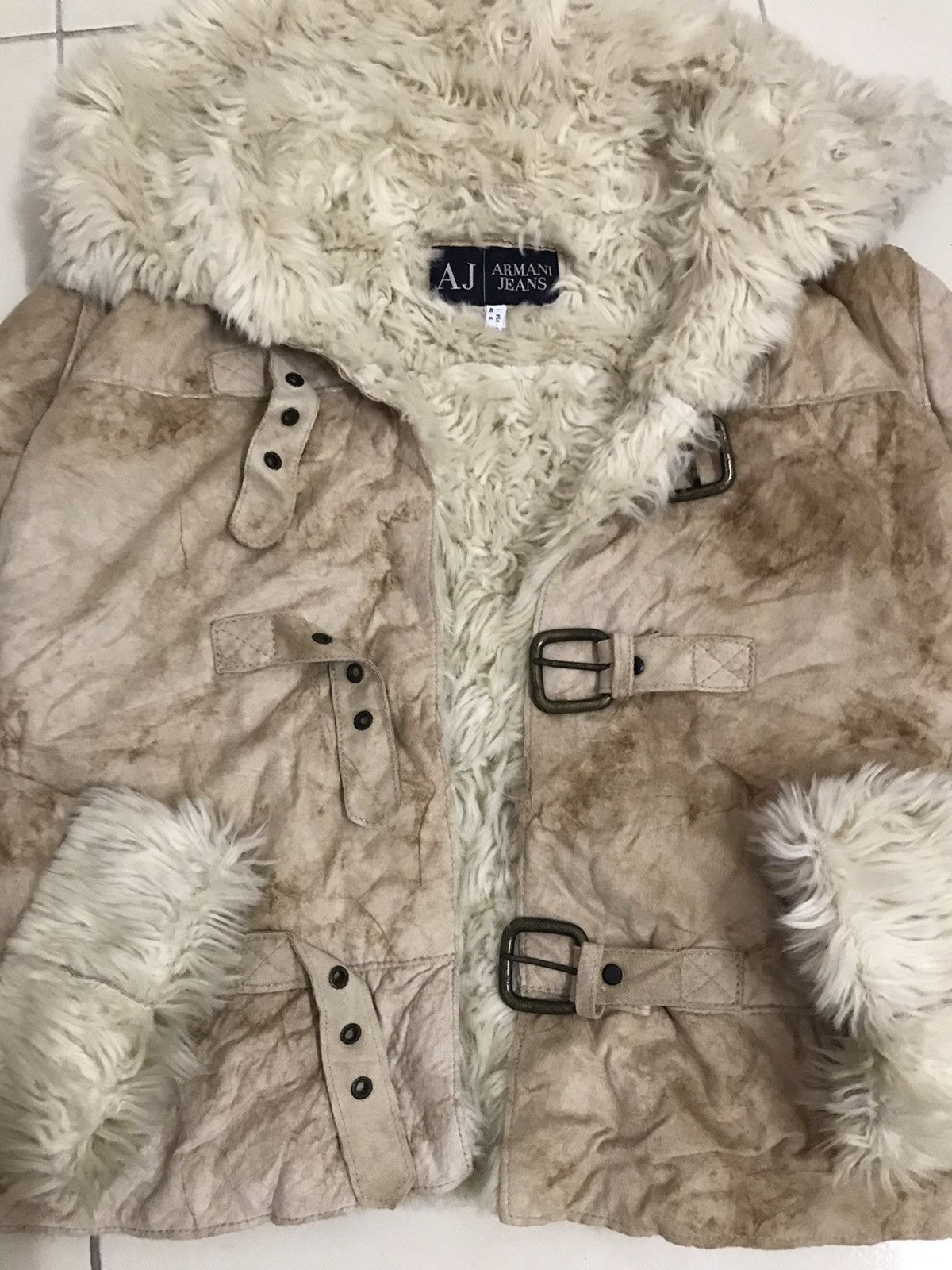 Armani Vintage Armani Suede Leather jacket With Faux Fur Collar Size S / US 4 / IT 40 - 6 Thumbnail