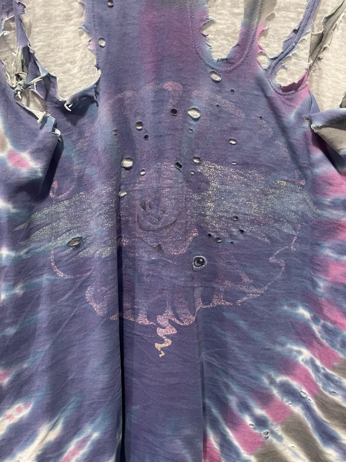 Grateful Dead THRASHED GRATEFUL DEAD 1995 ESTATE OF JERRY GARCIA TSHIRT Size US XL / EU 56 / 4 - 6 Thumbnail