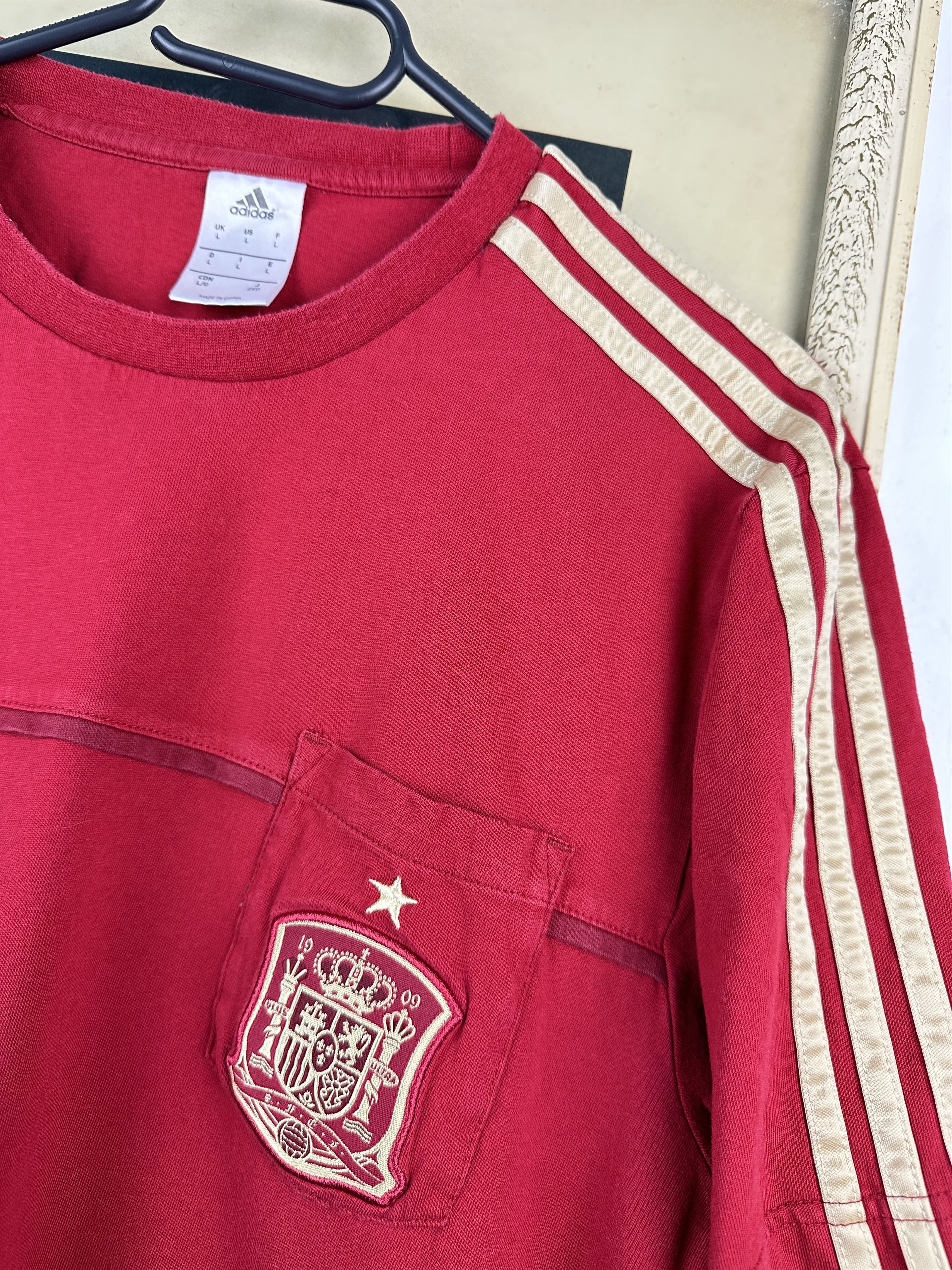 Adidas Adidas Spain Football Train Shirt Soccer Rare Size US L / EU 52-54 / 3 - 3 Thumbnail