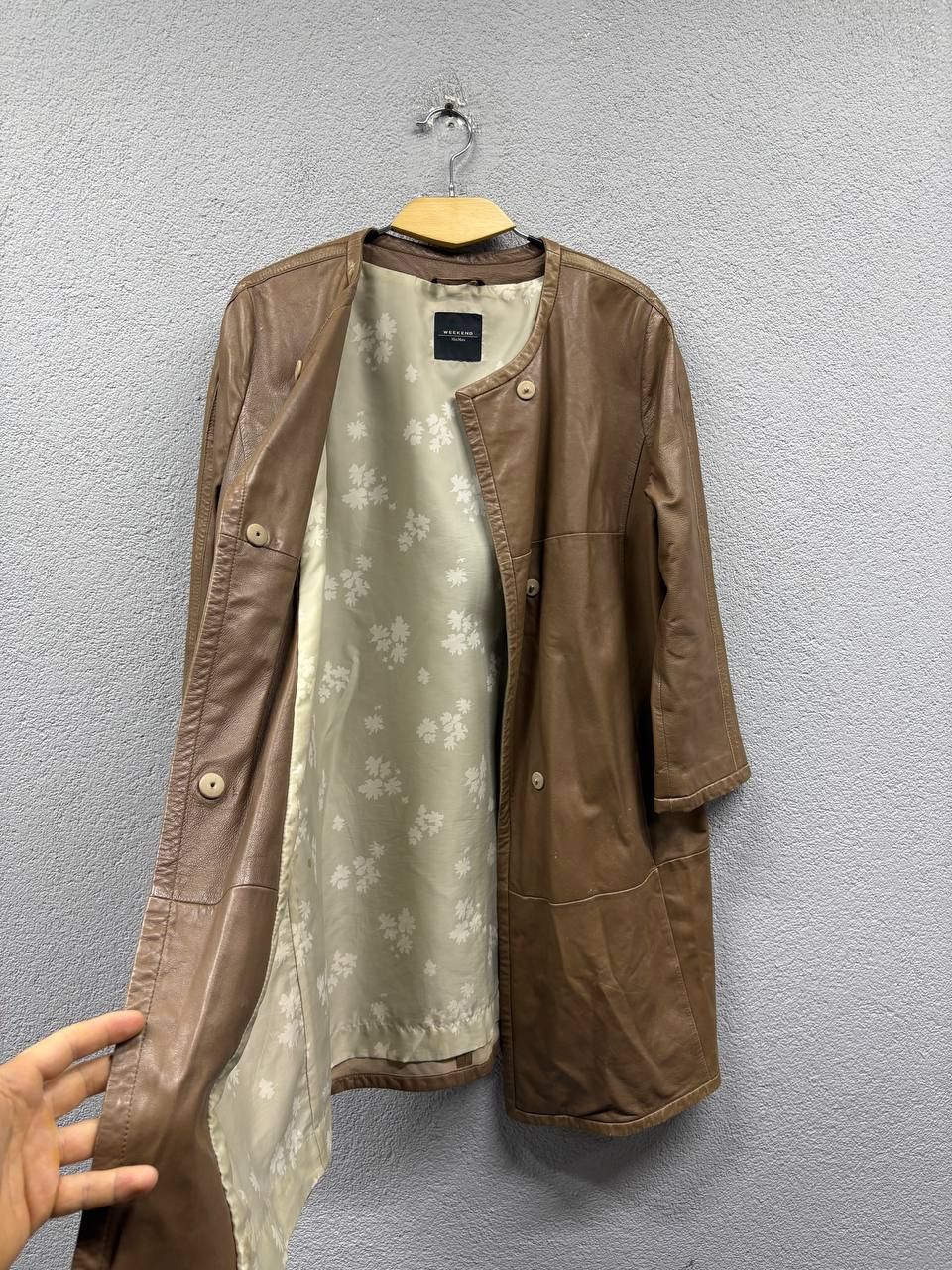 Weekend Max Mara Weekend Max Mara leather womens coat size USA 8 / M Size M / US 6-8 / IT 42-44 - 1 Thumbnail