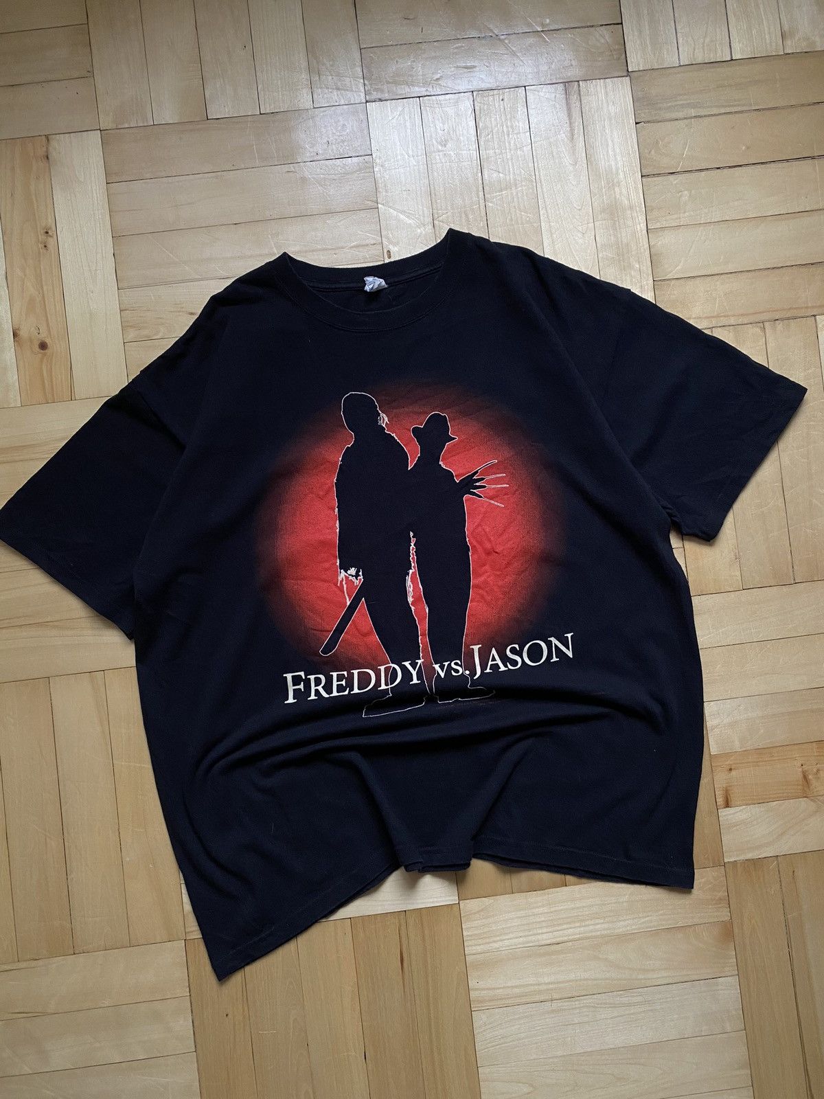 Vintage Vintage 2004 Freddy vs Jason horror movie T-shirt Size US XL / EU 56 / 4 - 1 Thumbnail