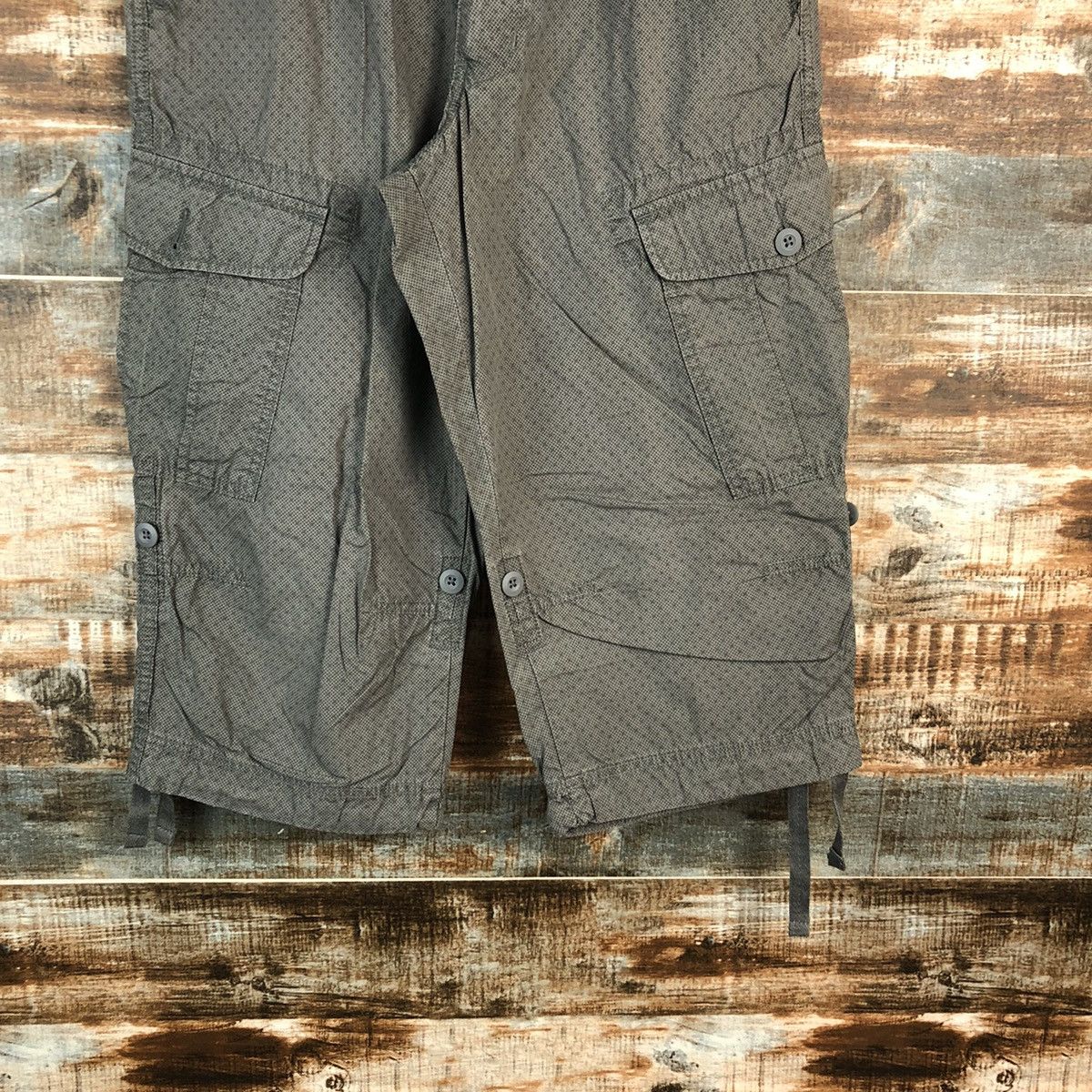 Japanese Brand Uniqlo Grey Multipocket cargo Cropped short Pants #A2419 Size US 28 / EU 44 - 6 Thumbnail