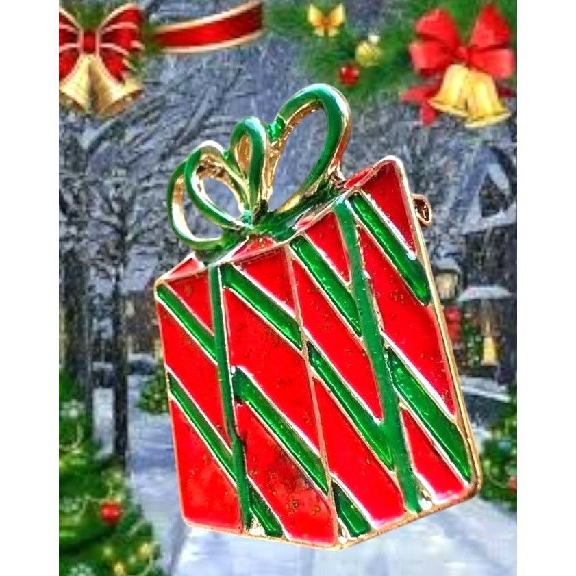 Handmade Christmas Present Brooch Pin New Red Green Festive Holiday G Size ONE SIZE - 3 Thumbnail