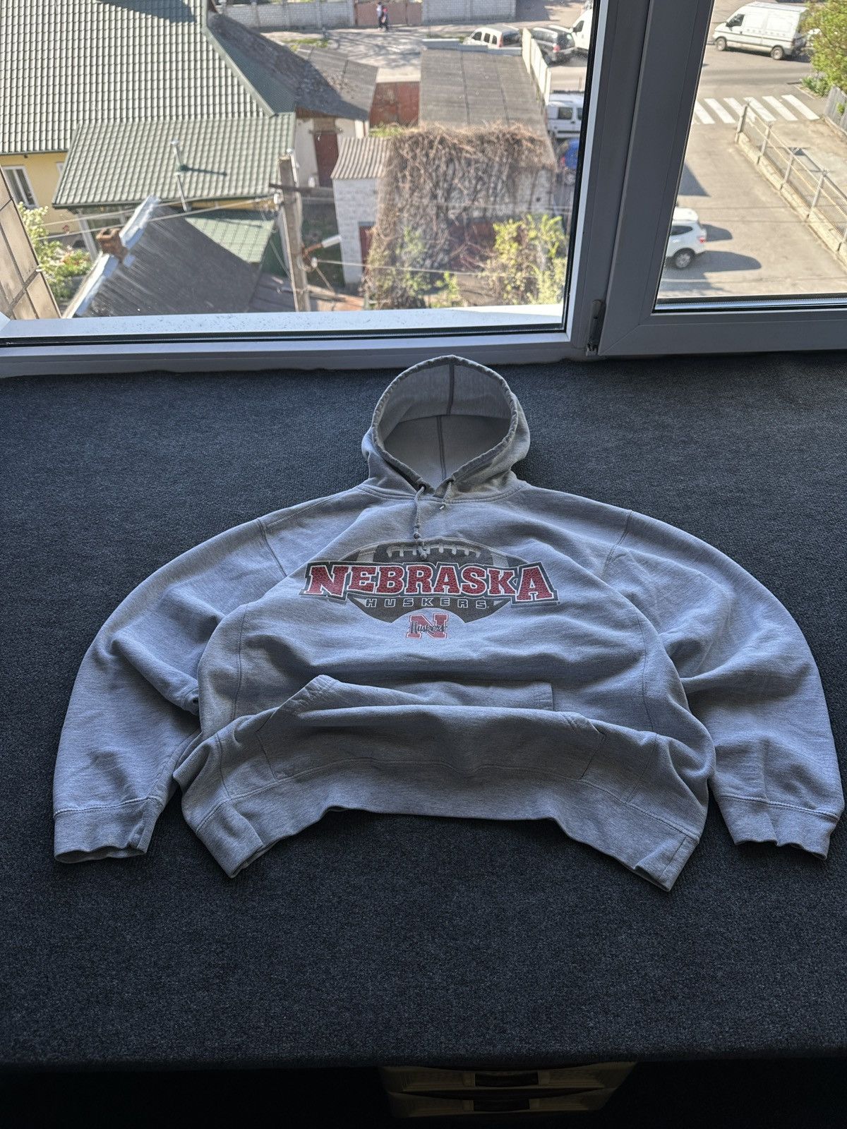Vintage NEBRASKA HUSKERS 🚨 MEN GRAY BOXY HOODIE BIG LOGO Size US L / EU 52-54 / 3 - 2 Thumbnail