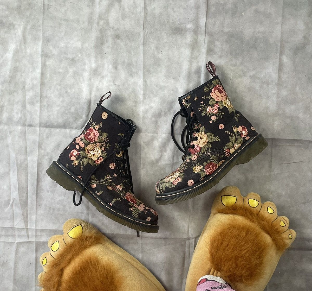 Dr. Martens Dr. Martens Victorian Rose Antique Floral Size US 8 / IT 38 - 1 Thumbnail