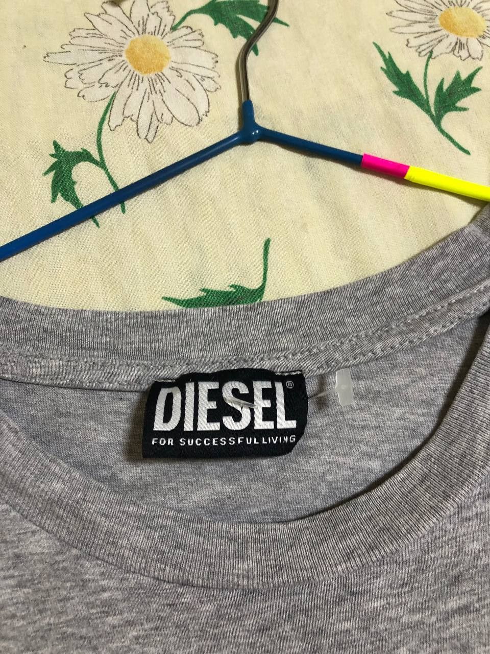 Diesel Y2K Diesel Spellout Script Logo Vintage T Shirt Rare Size US L / EU 52-54 / 3 - 8 Thumbnail