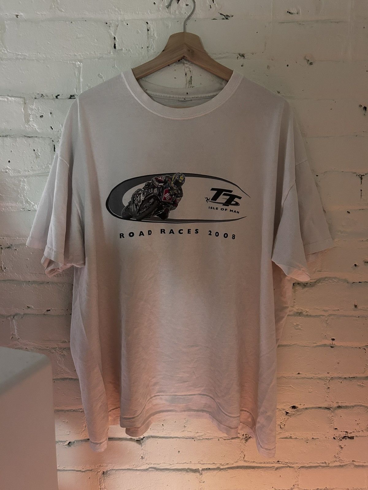 Vintage Vintage Isle Of Man TT tee Size US XL / EU 56 / 4 - 1 Thumbnail