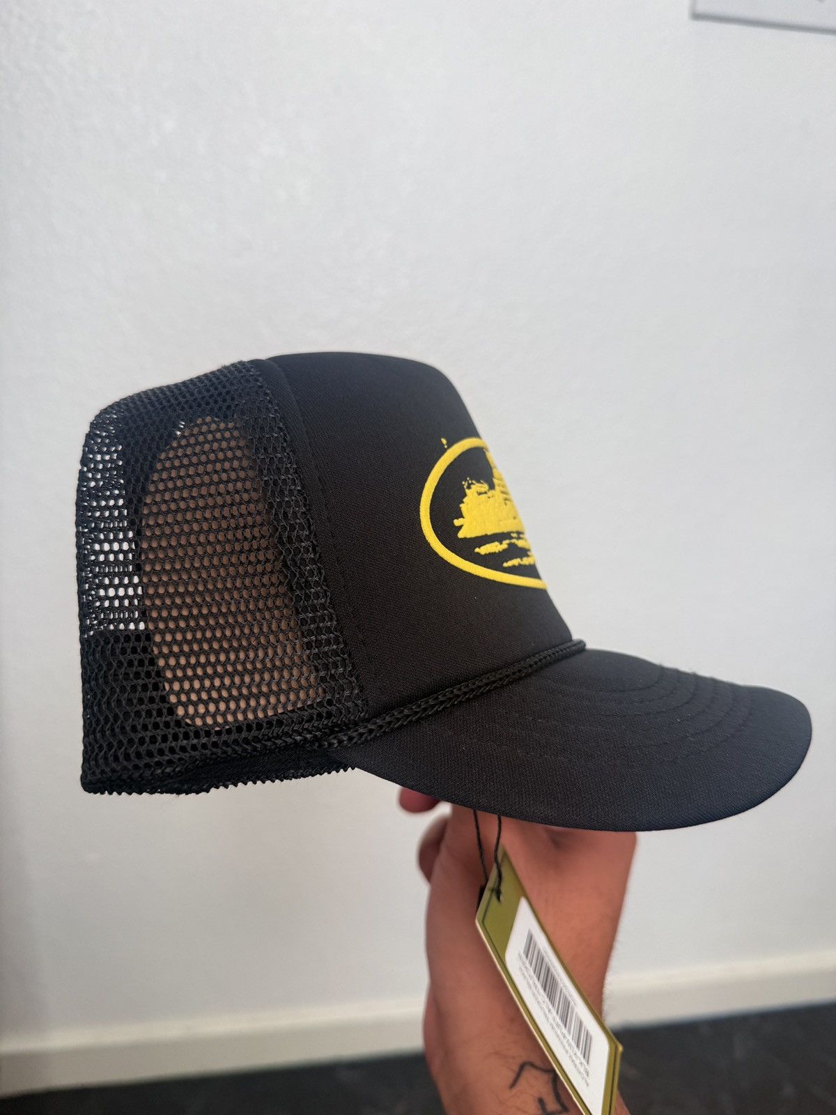 Corteiz Corteiz alcatraz premium trucker hat puff print Size ONE SIZE - 2 Thumbnail