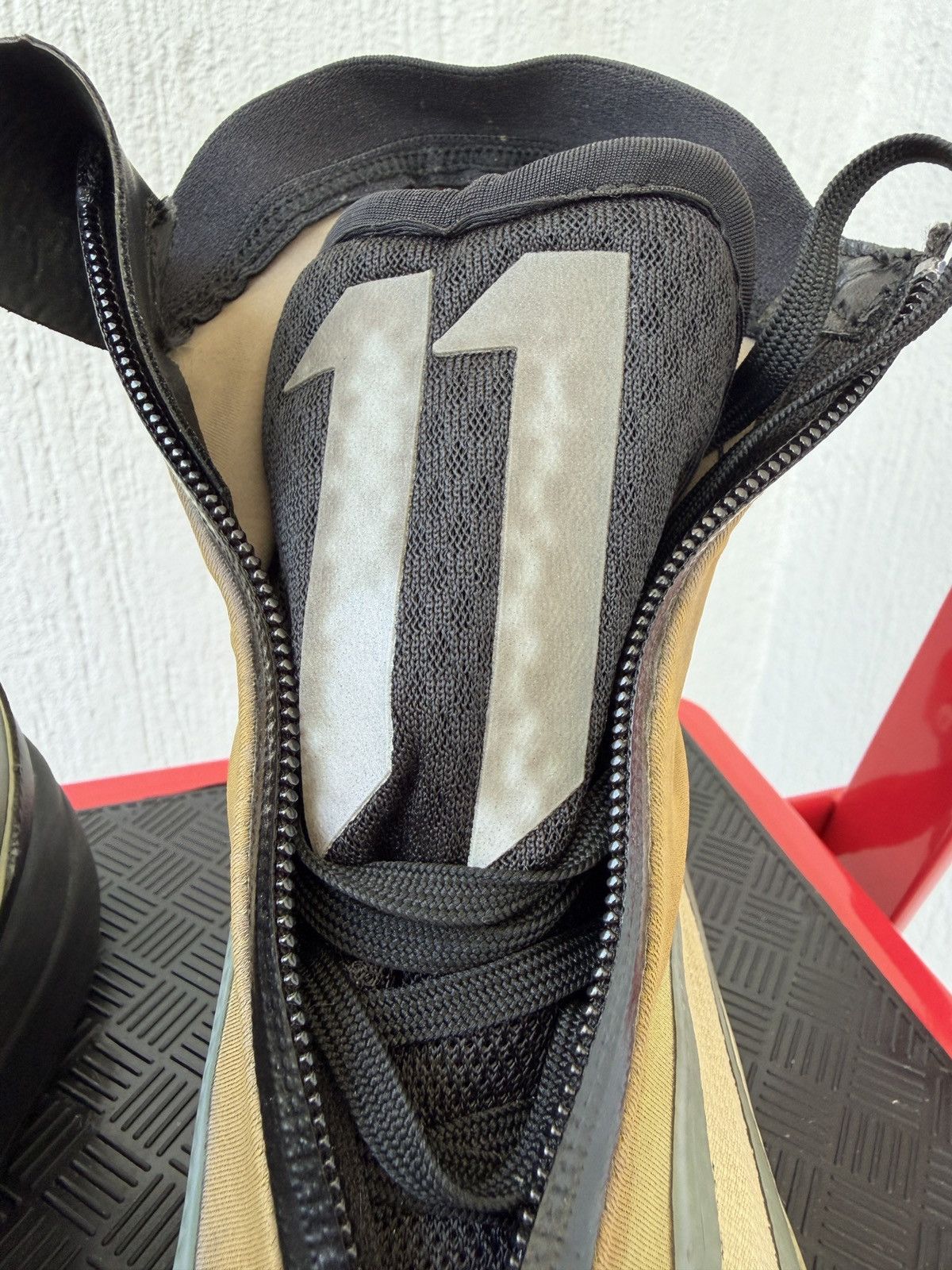 11 By Boris Bidjan Saberi BAMBA 2 High GTX Size US 7.5 / IT 37.5 - 16 Thumbnail