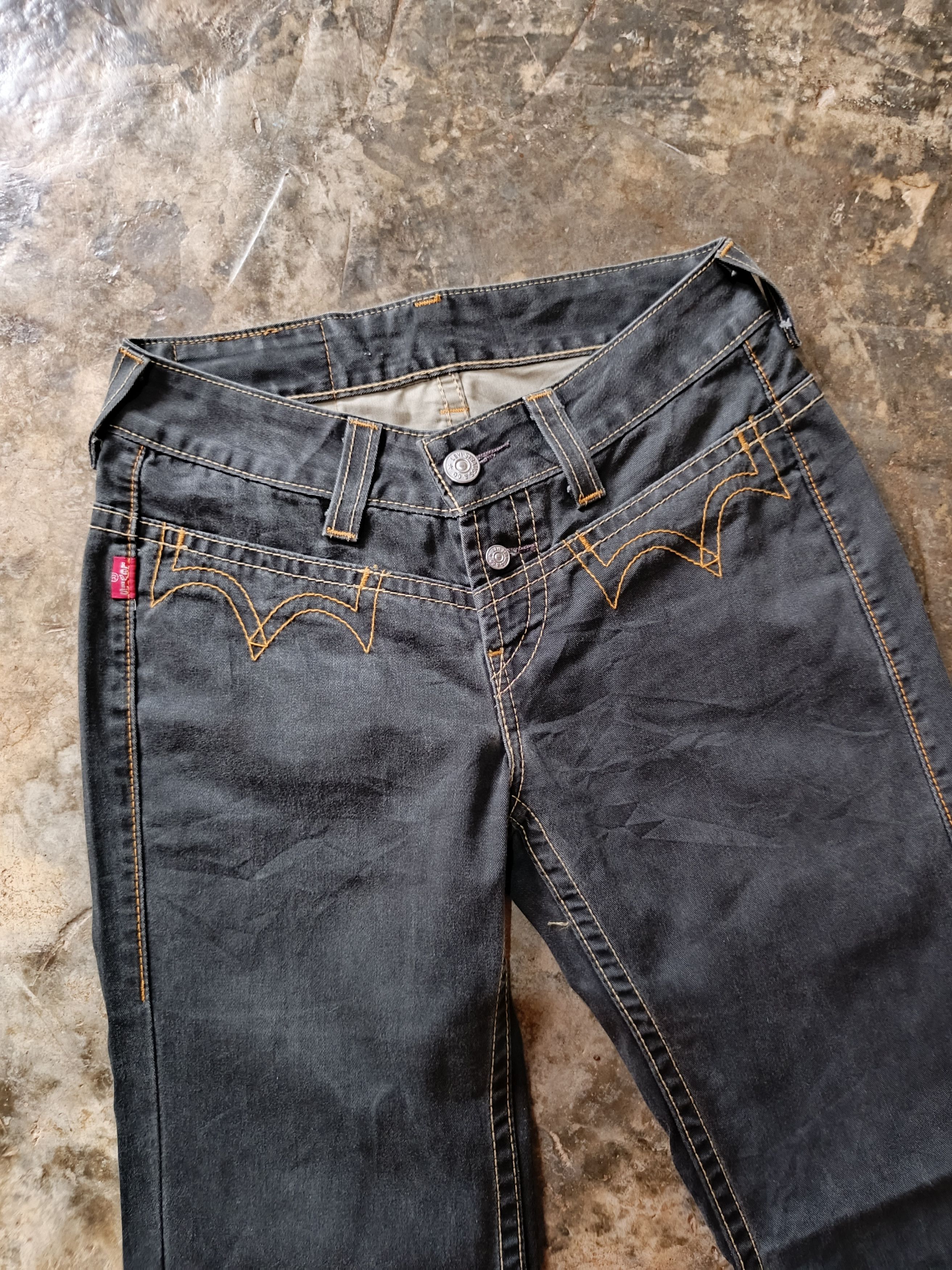 Levi's Vintage Levi's flared jeans Size 28" / US 6 / IT 42 - 2 Thumbnail