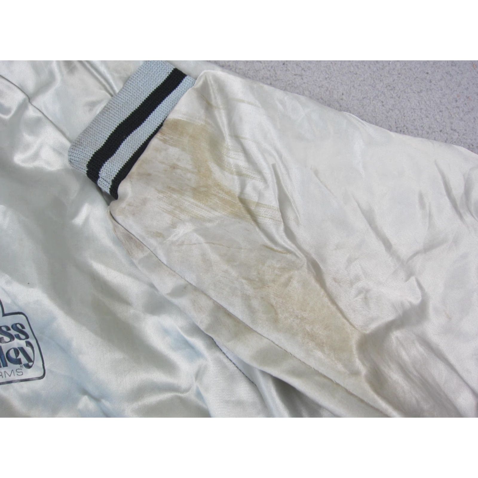 Vintage VINTAGE Hilton Varsity Jacket Mens 4XL White Satin Bomber 80s USA Size US XXL / EU 58 / 5 - 4 Thumbnail